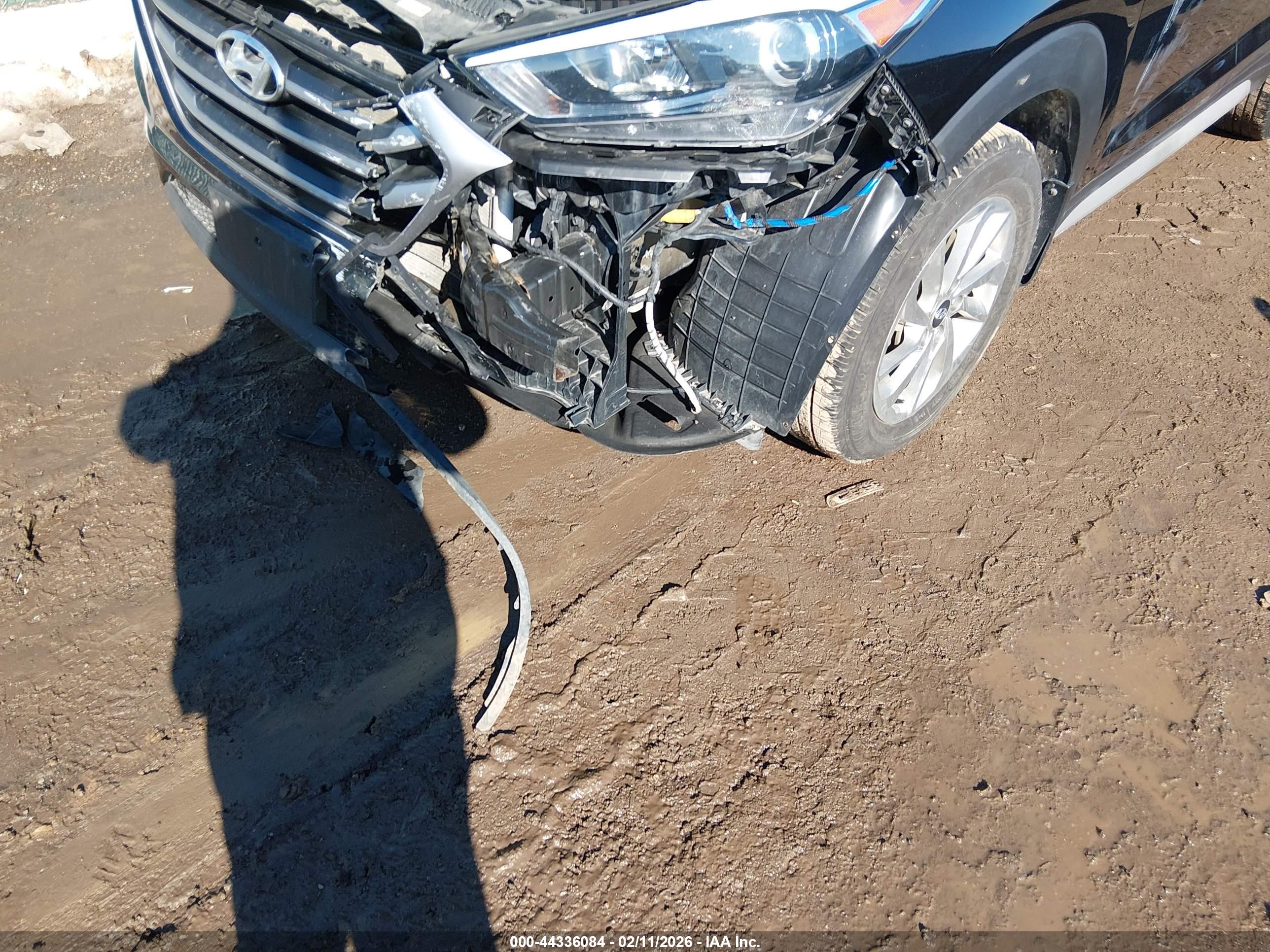 HYUNDAI TUCSON image 6