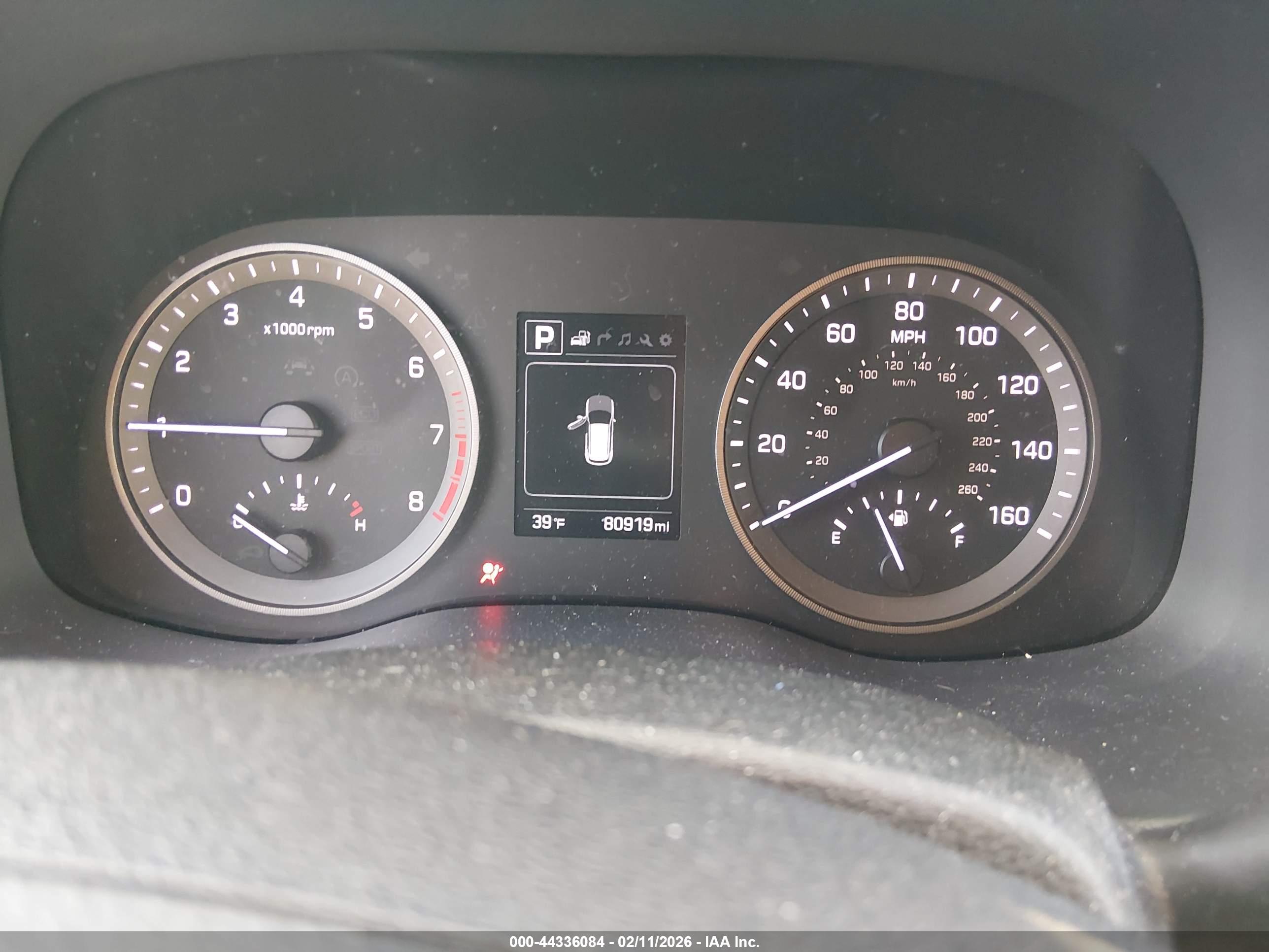 HYUNDAI TUCSON image 7