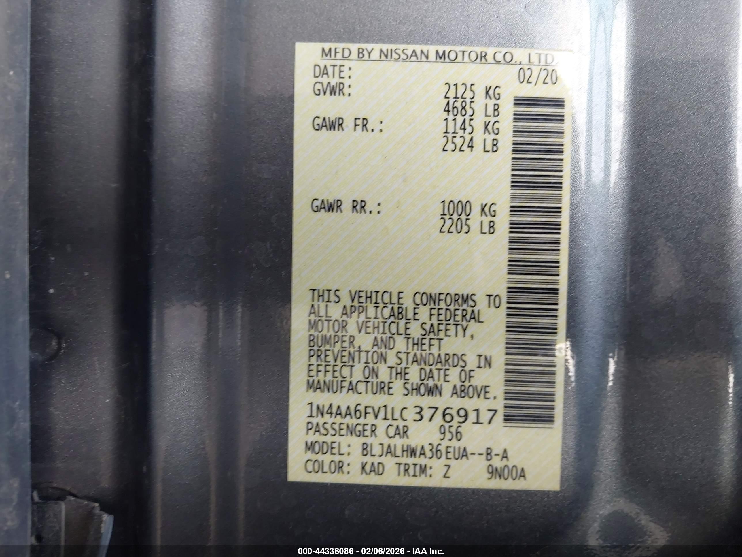 NISSAN MAXIMA image 9