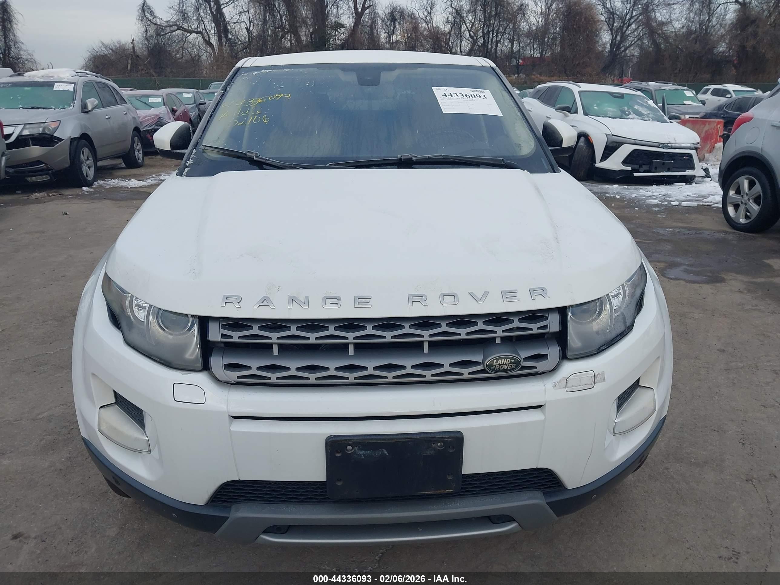 LAND ROVER image 6