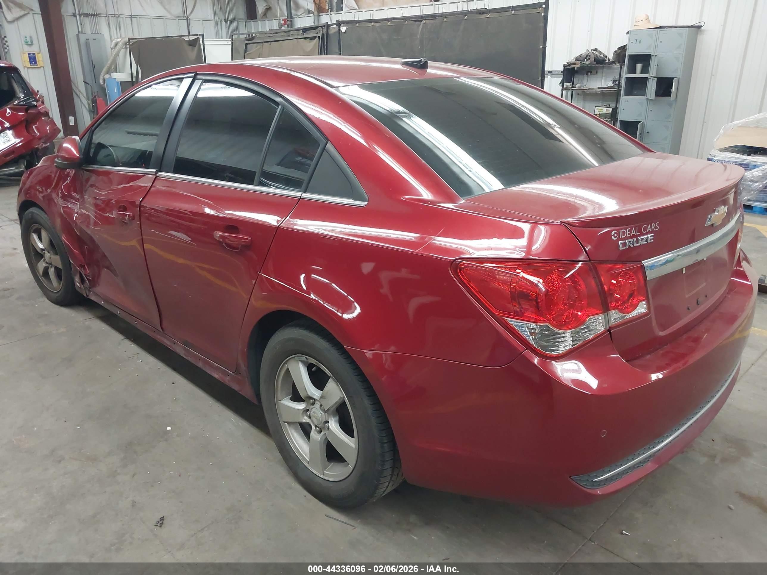 CHEVROLET CRUZE image 3