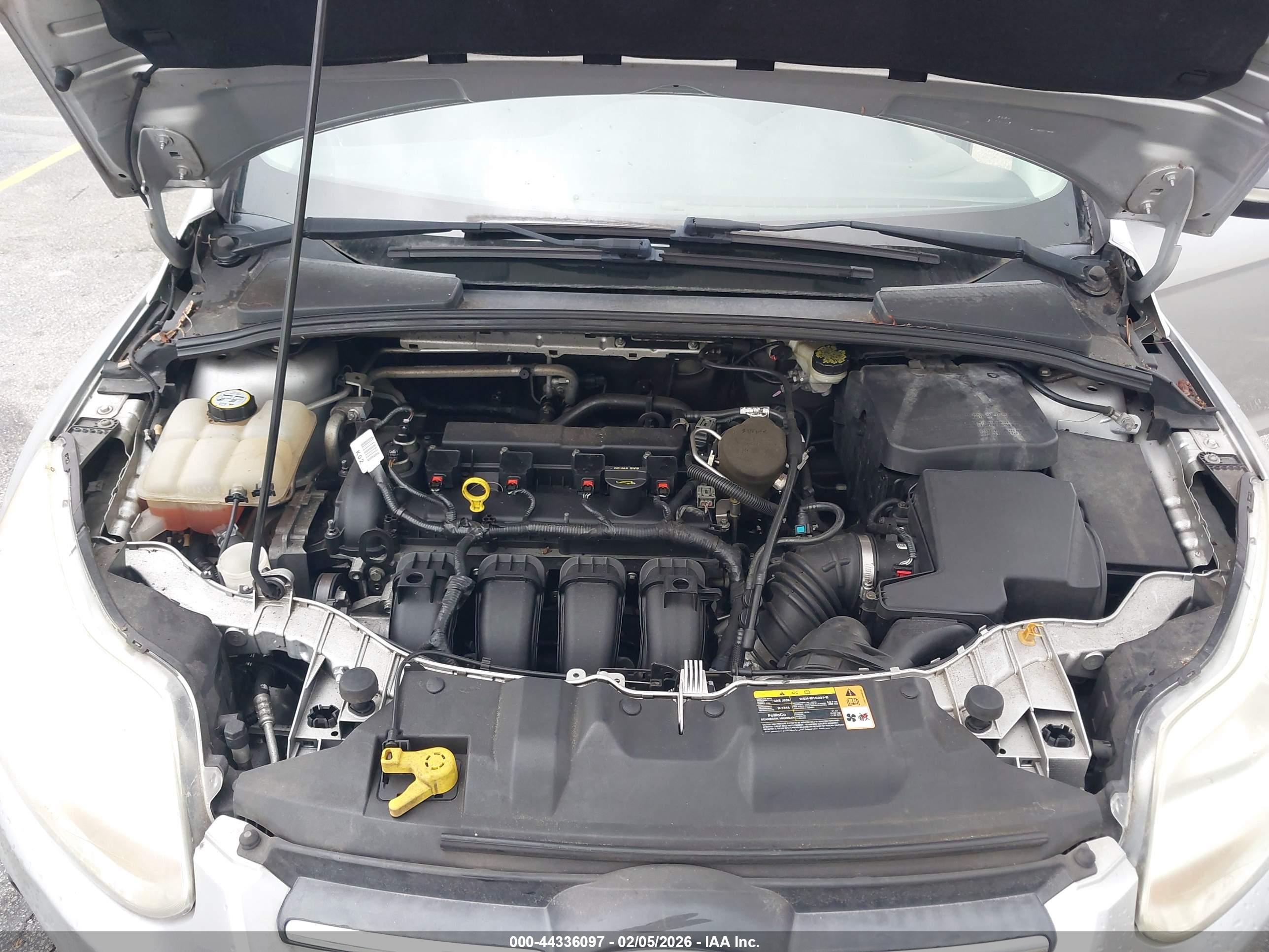 FORD FOCUS image 10