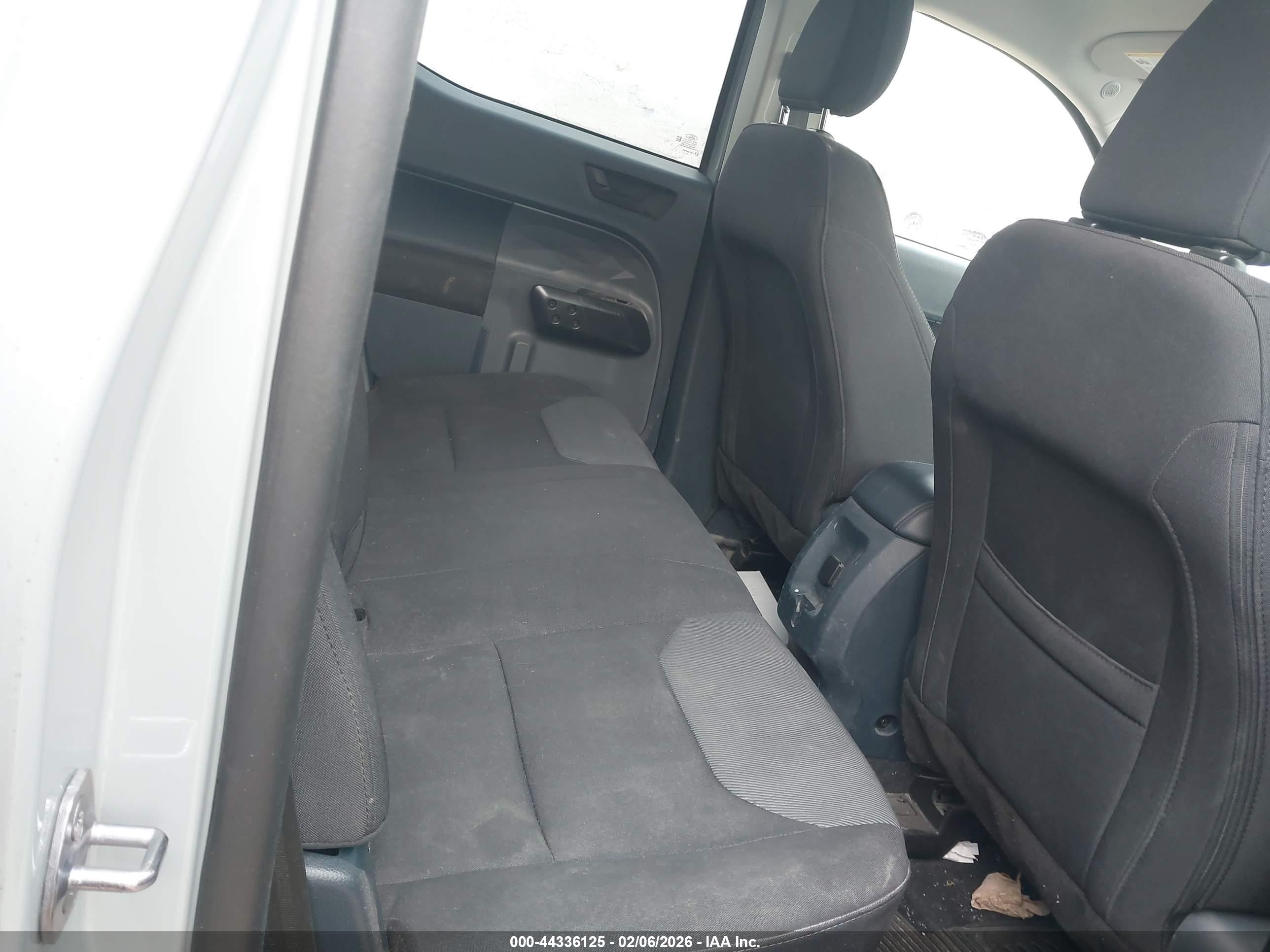 FORD MAVERICK image 8