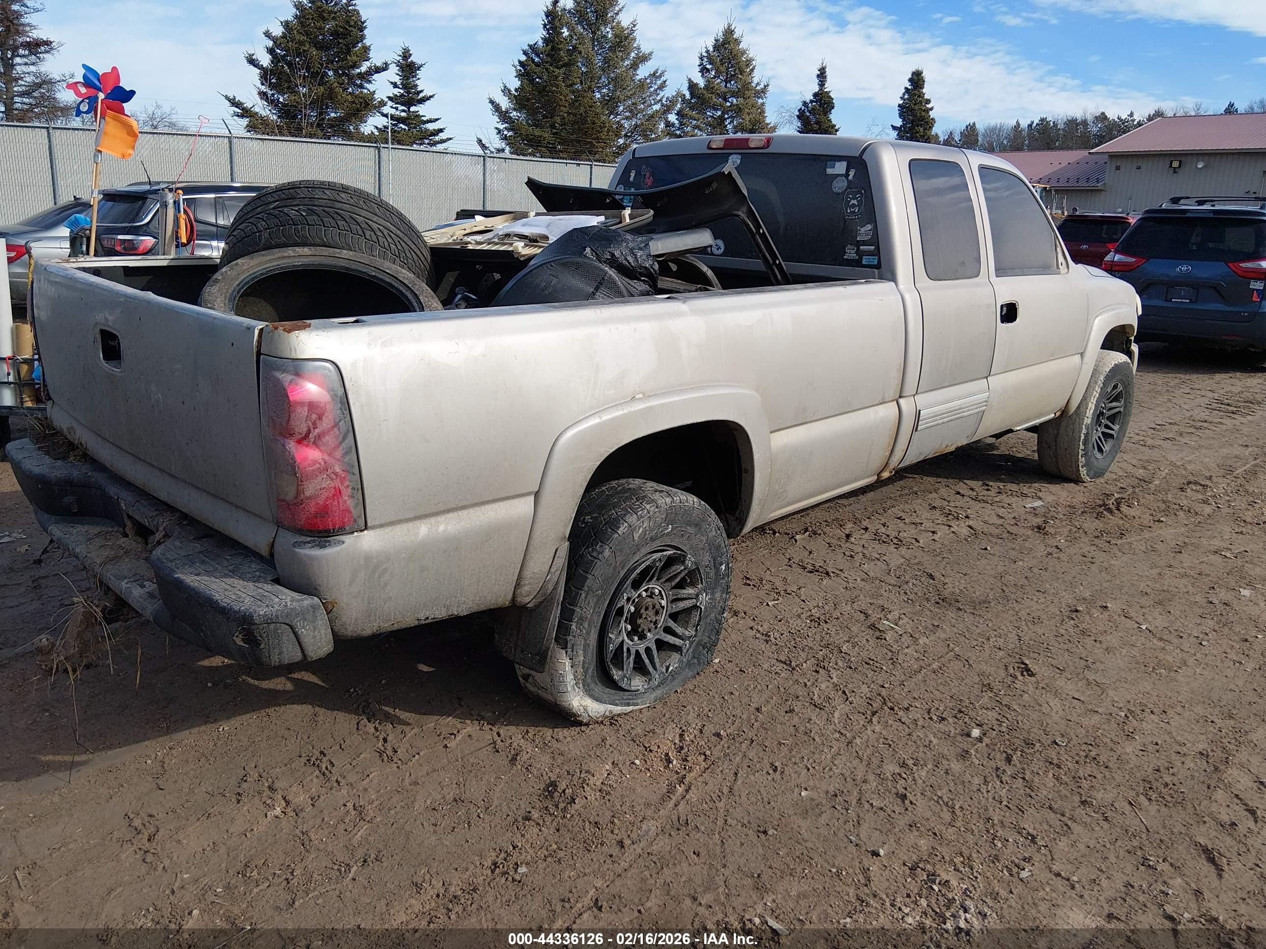 GMC SIERRA image 4