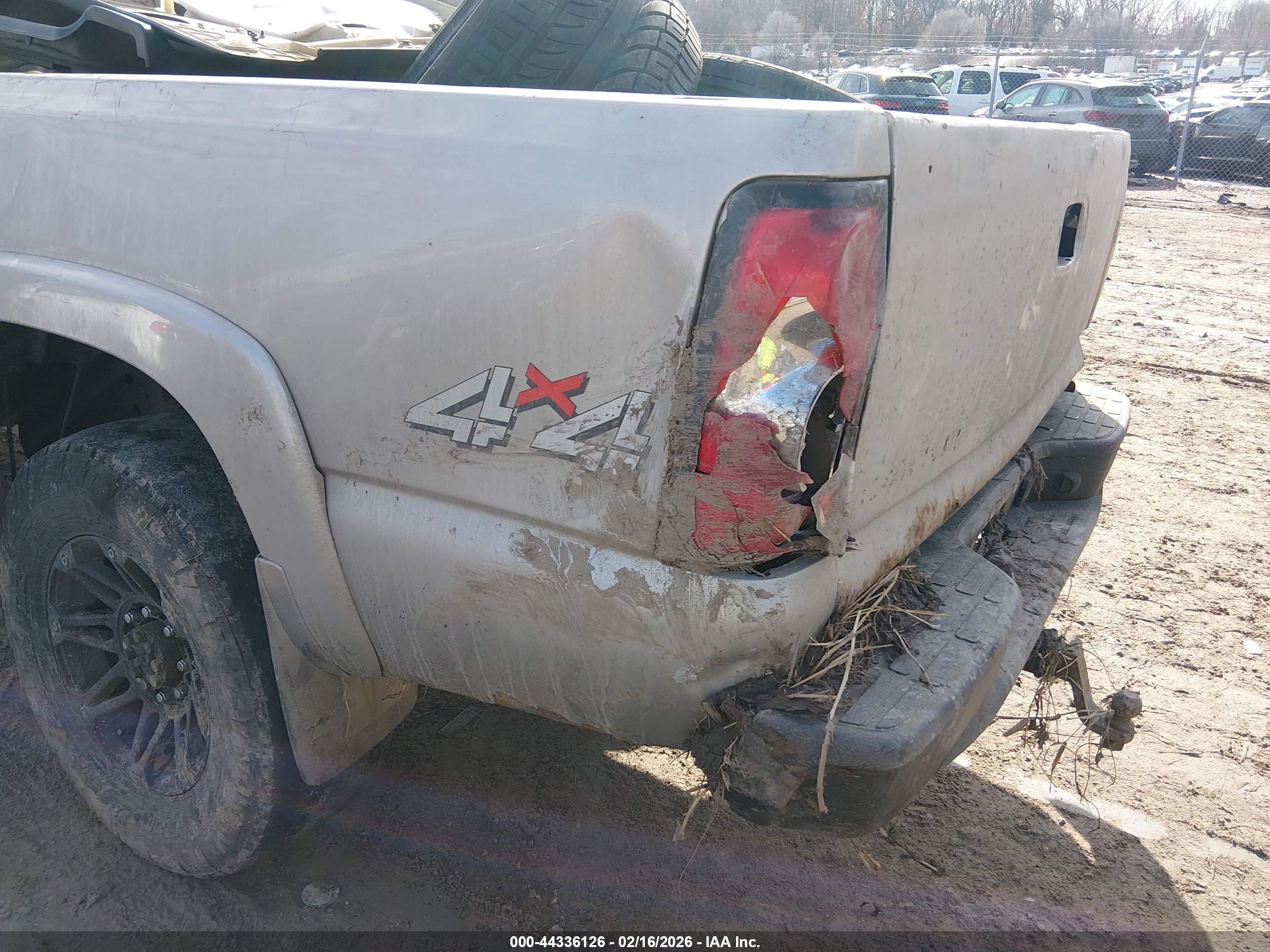 GMC SIERRA image 6