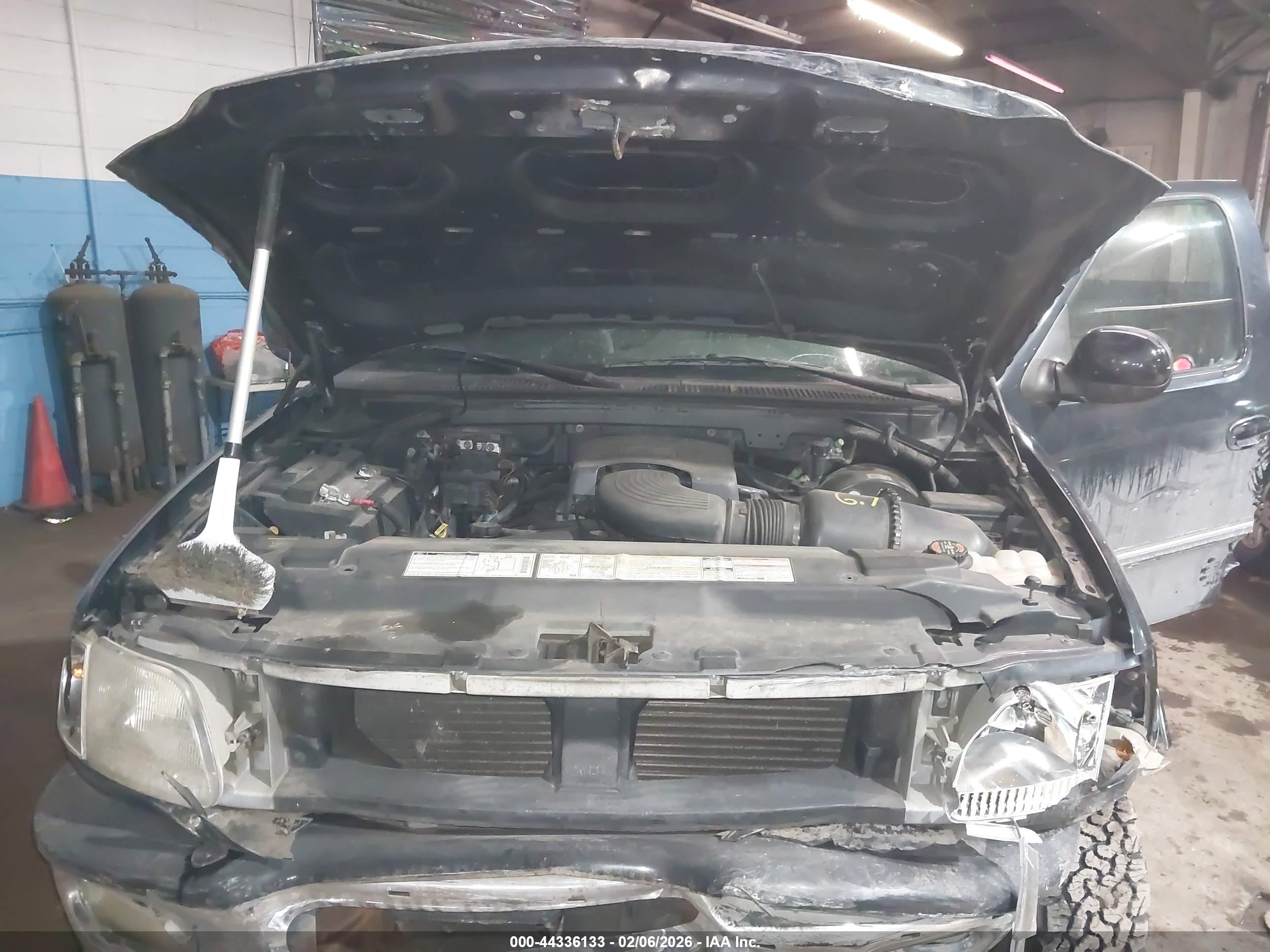 FORD F-250 image 10