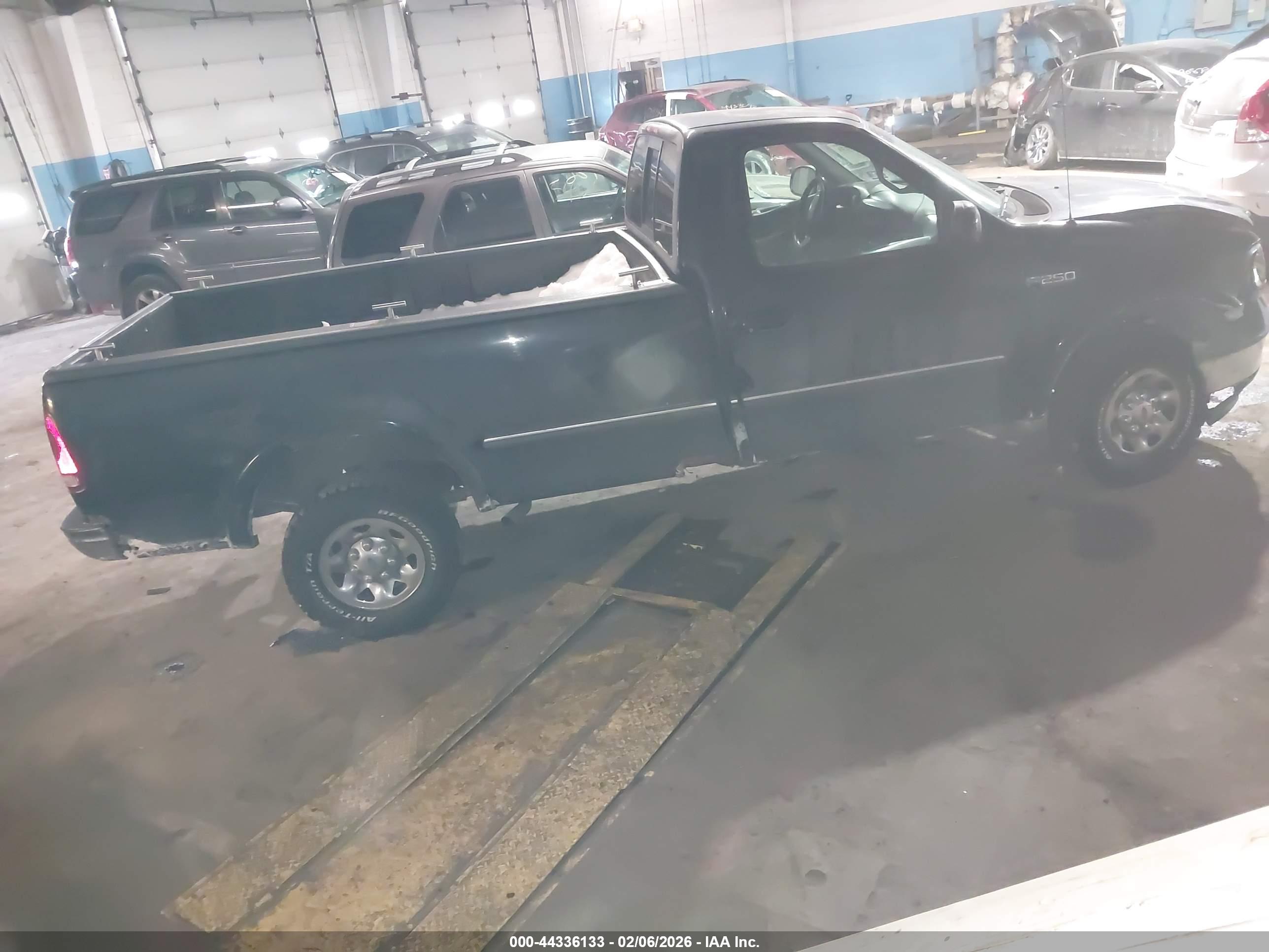 FORD F-250 image 4