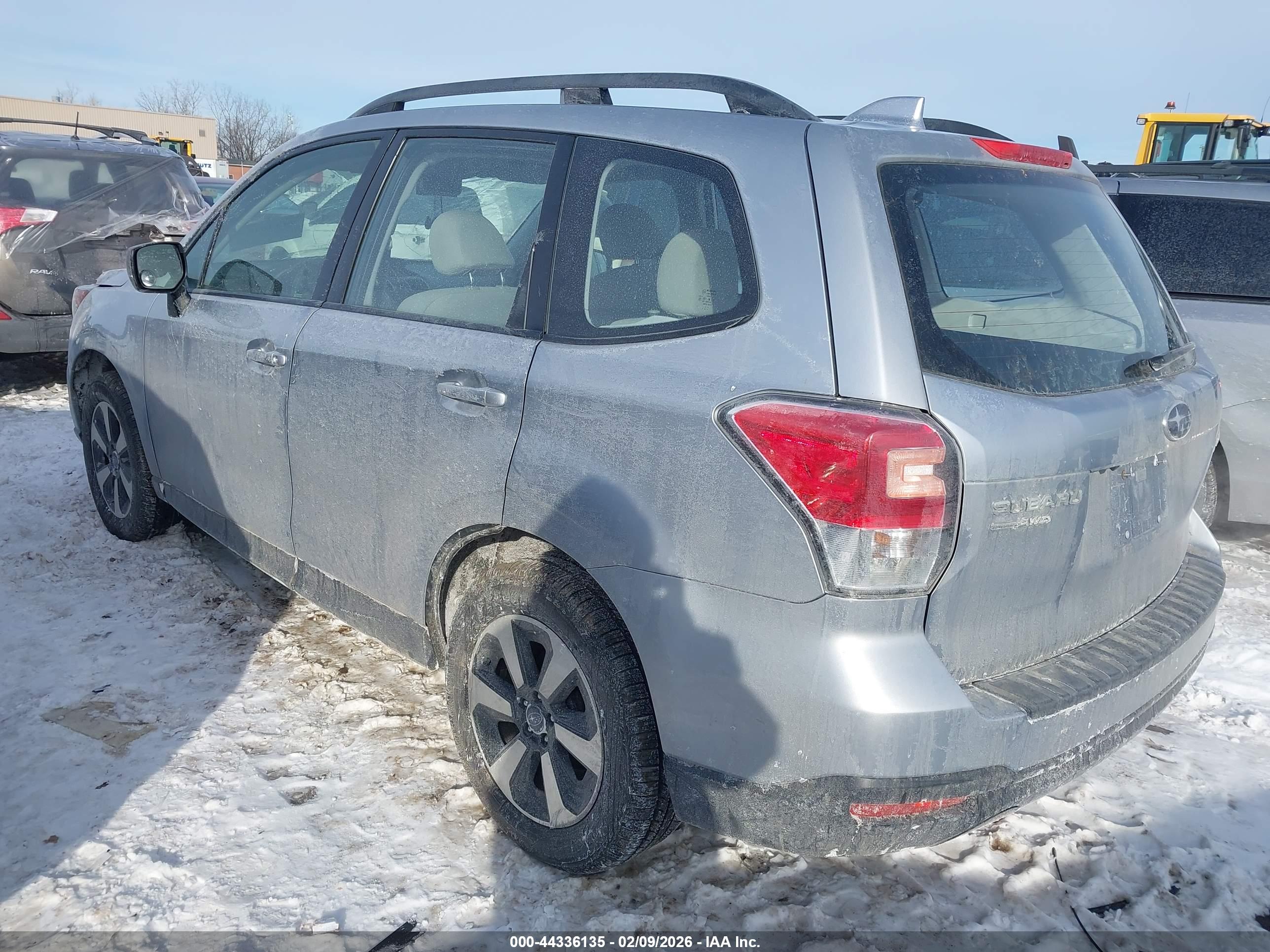 SUBARU FORESTER image 3