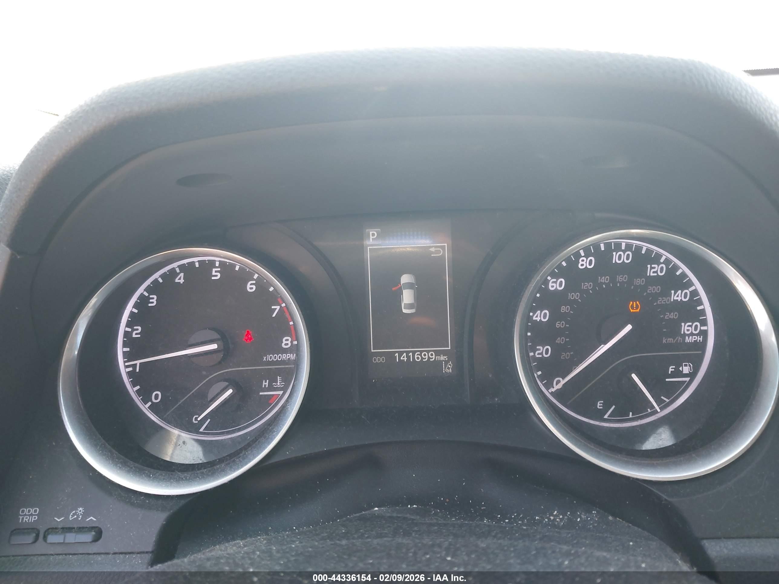 TOYOTA CAMRY image 7