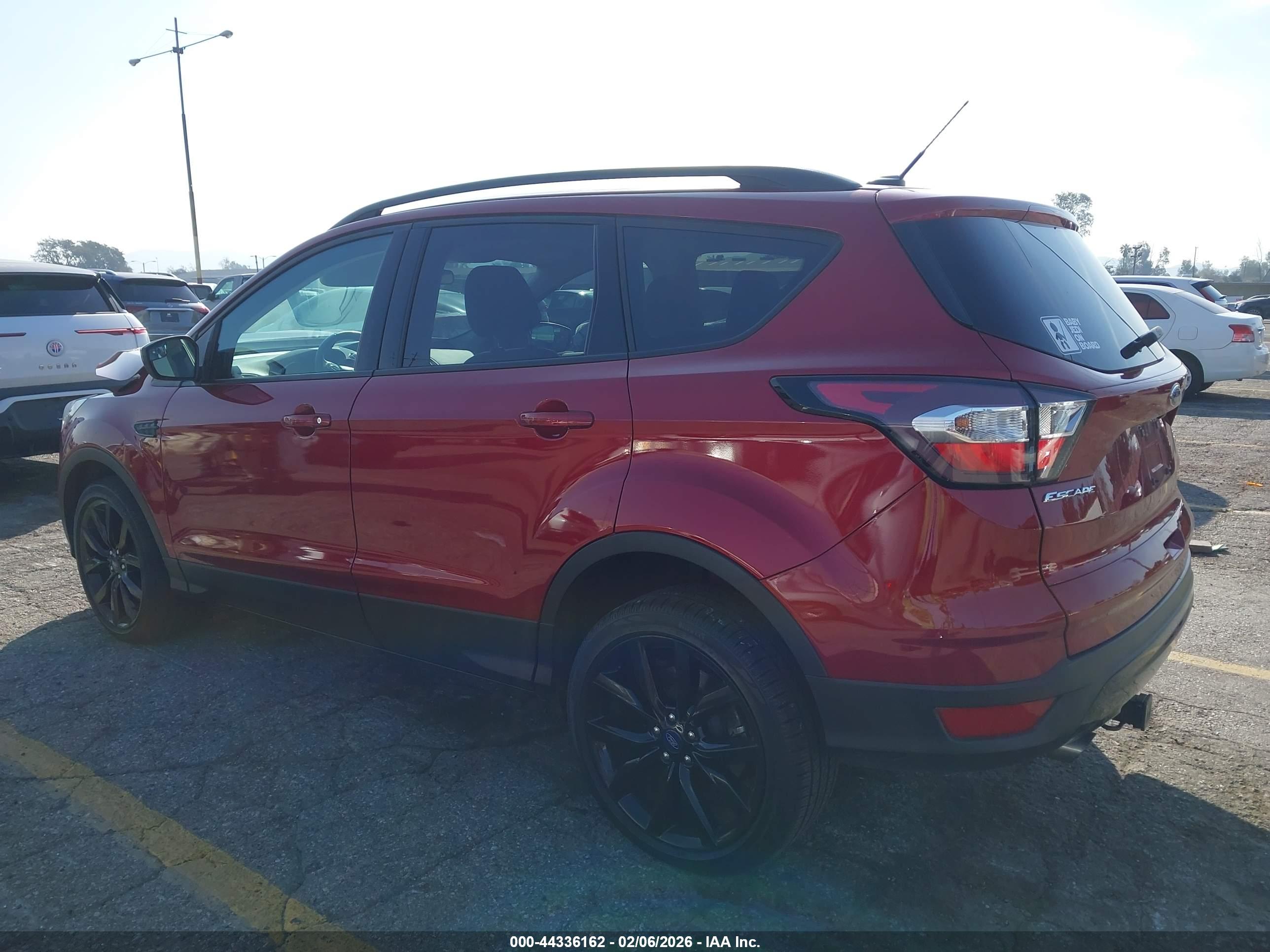 FORD ESCAPE image 3