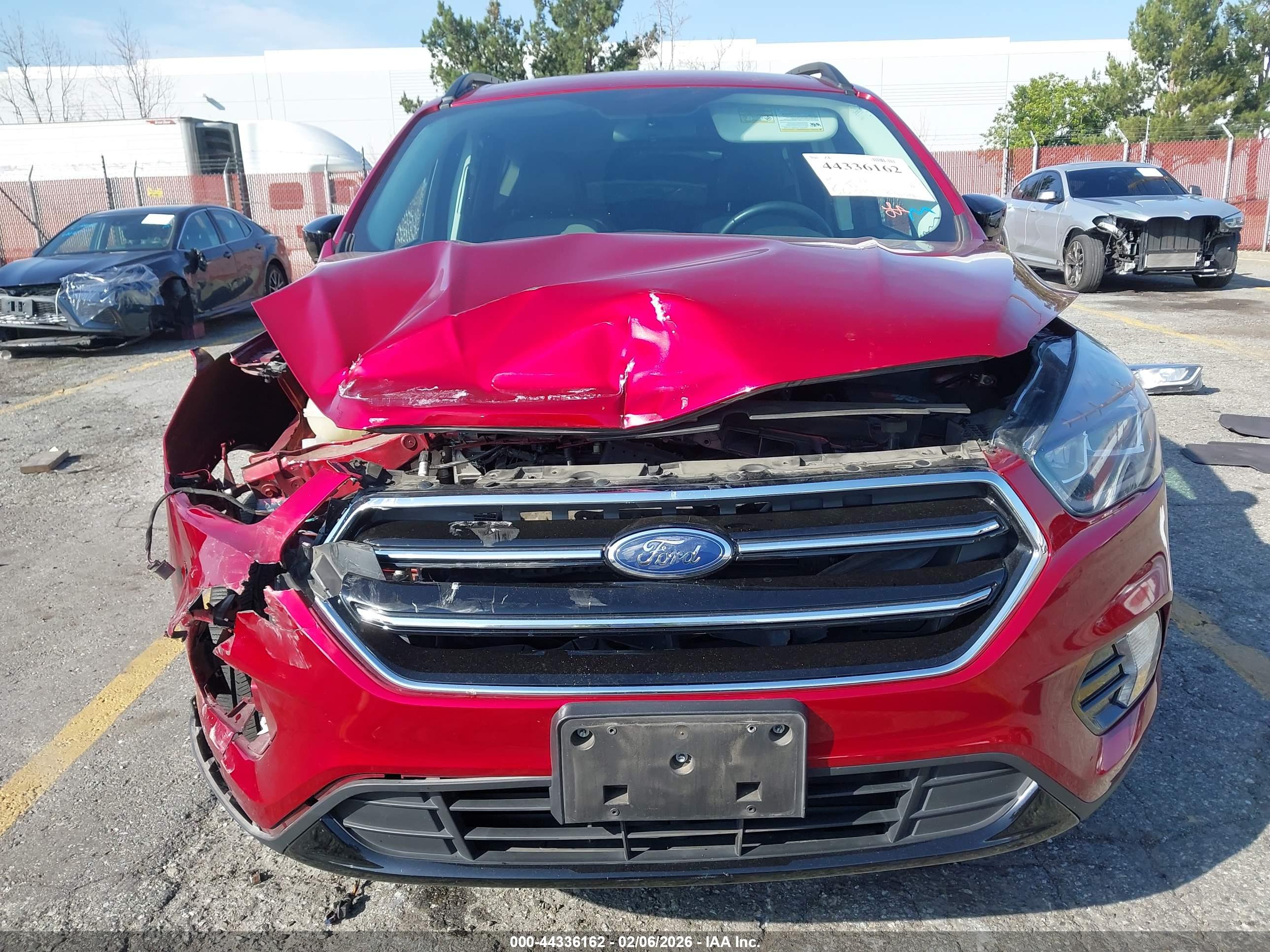 FORD ESCAPE image 6