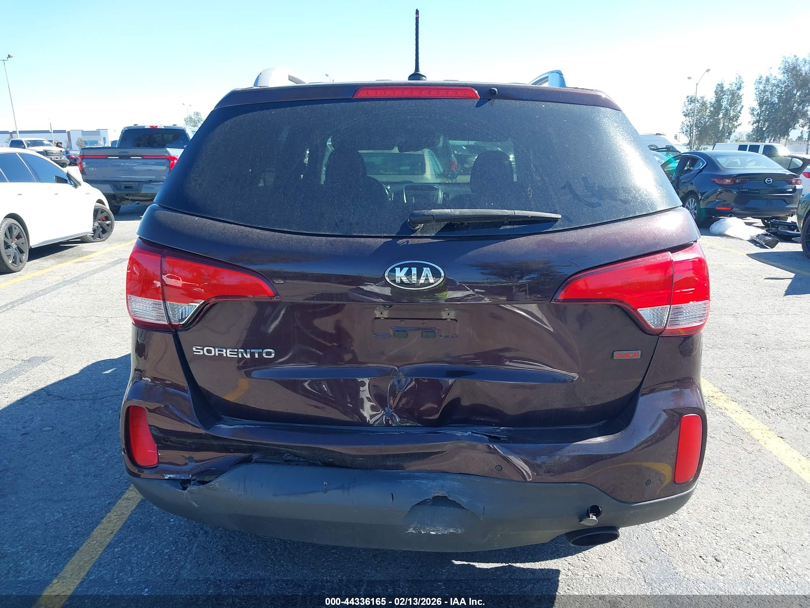 KIA SORENTO image 6