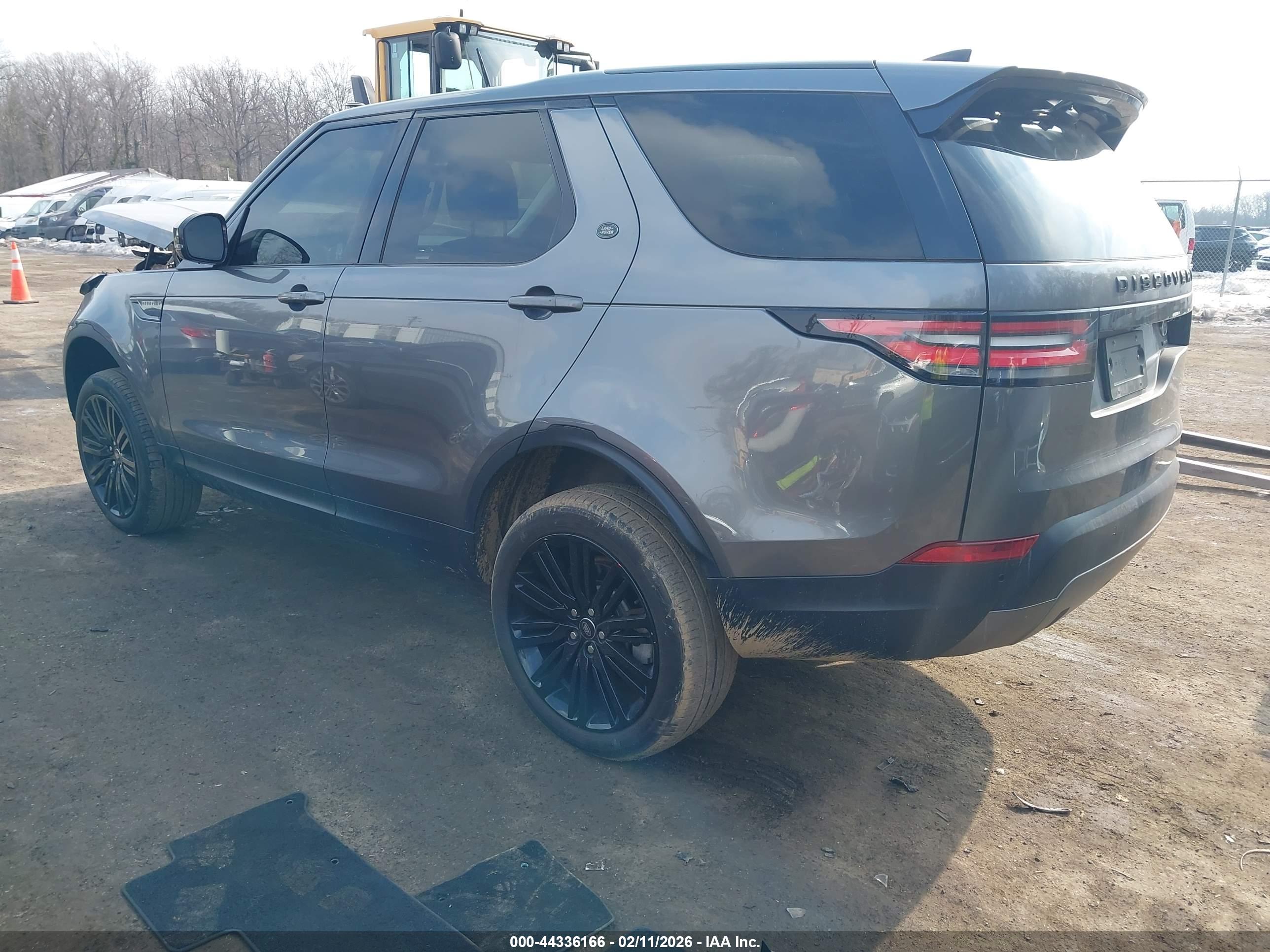 LAND ROVER image 3