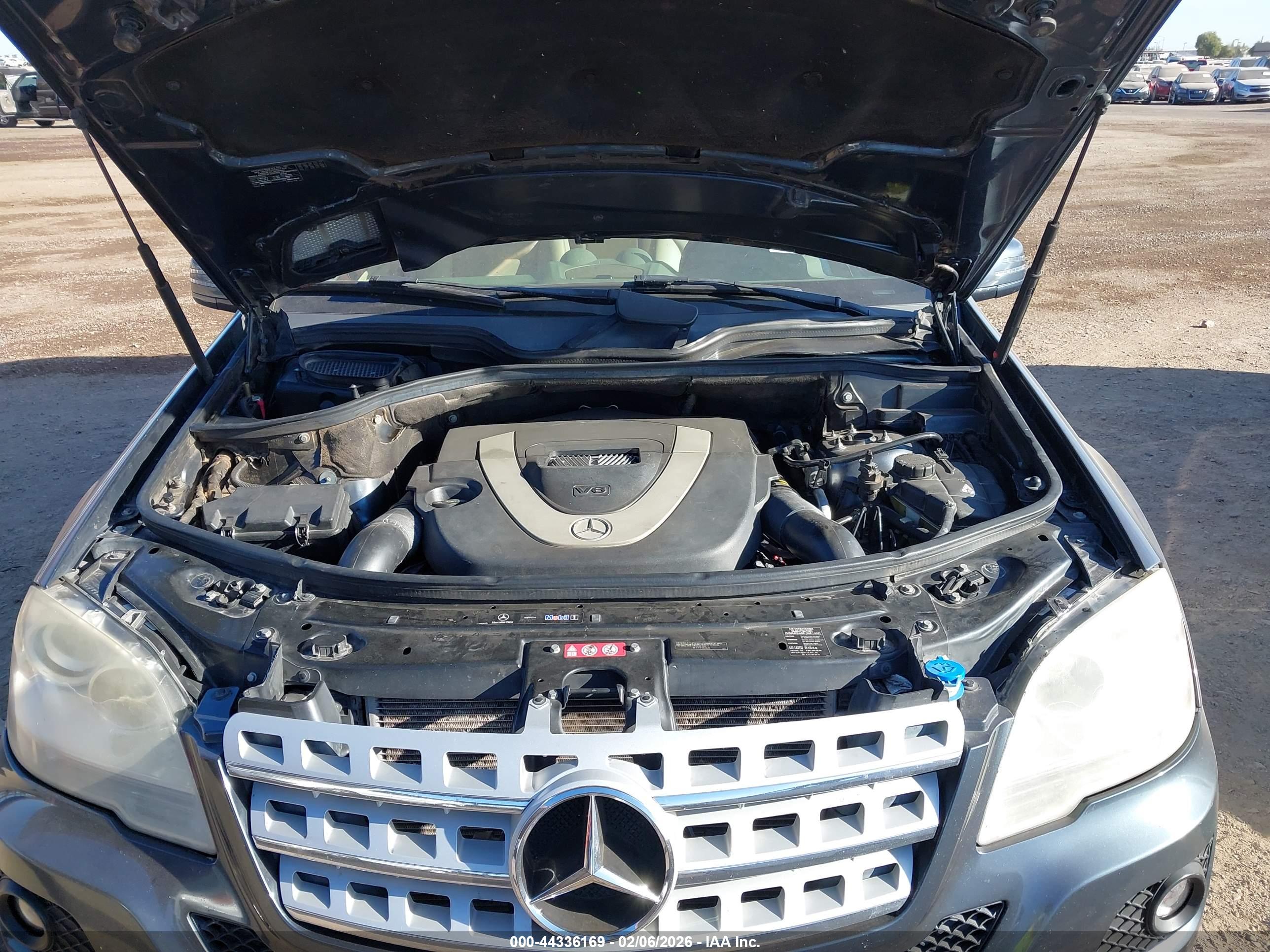 MERCEDES-BENZ ML image 10