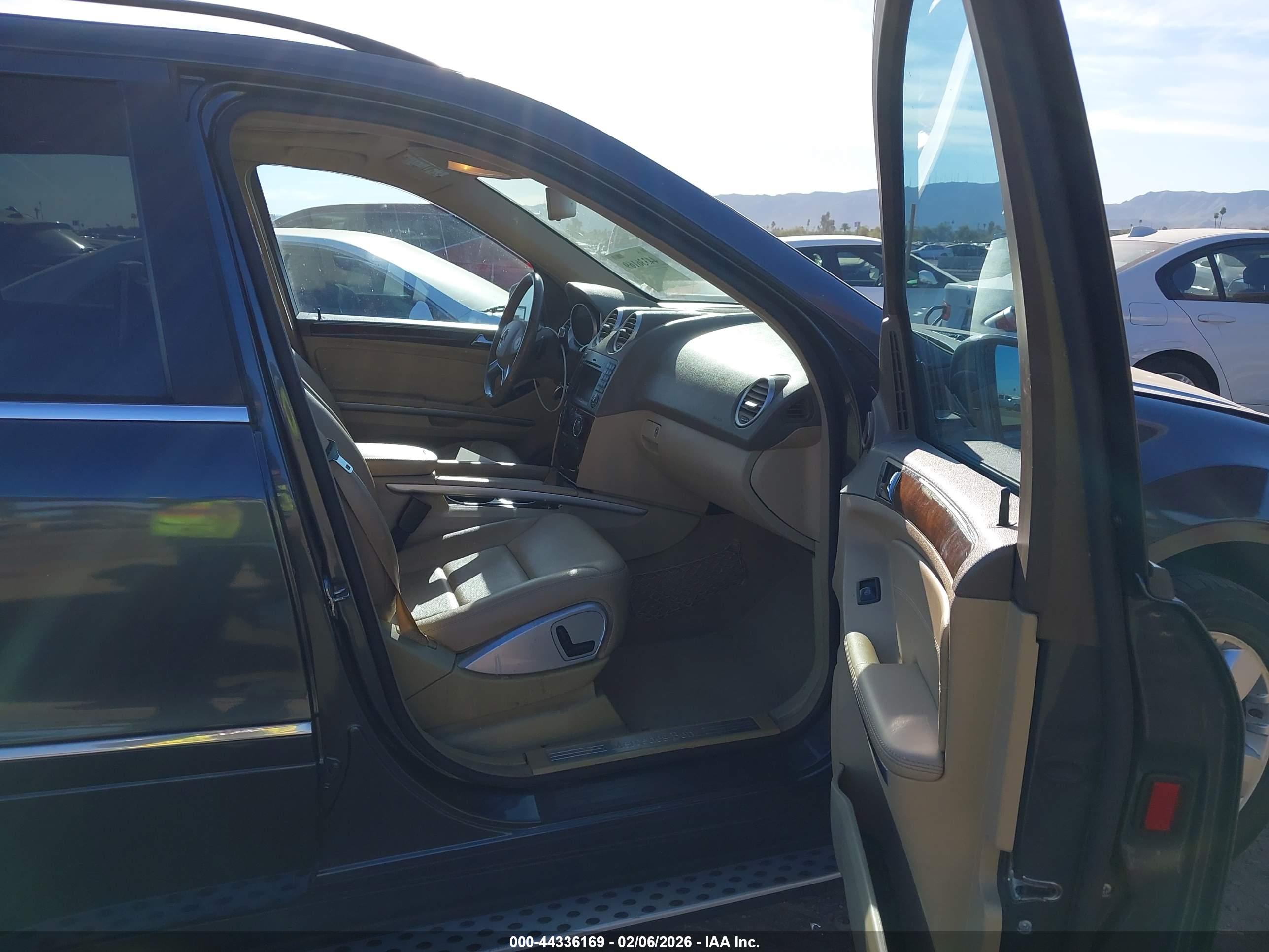 MERCEDES-BENZ ML image 5
