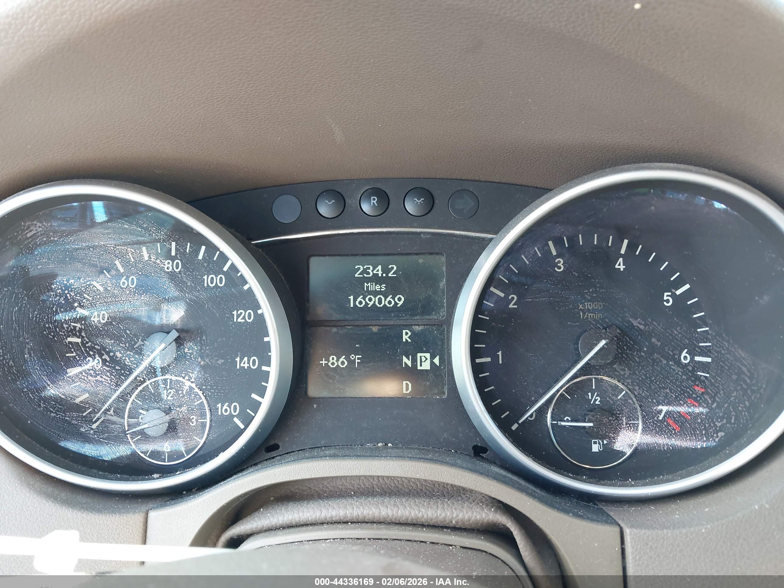 MERCEDES-BENZ ML image 7