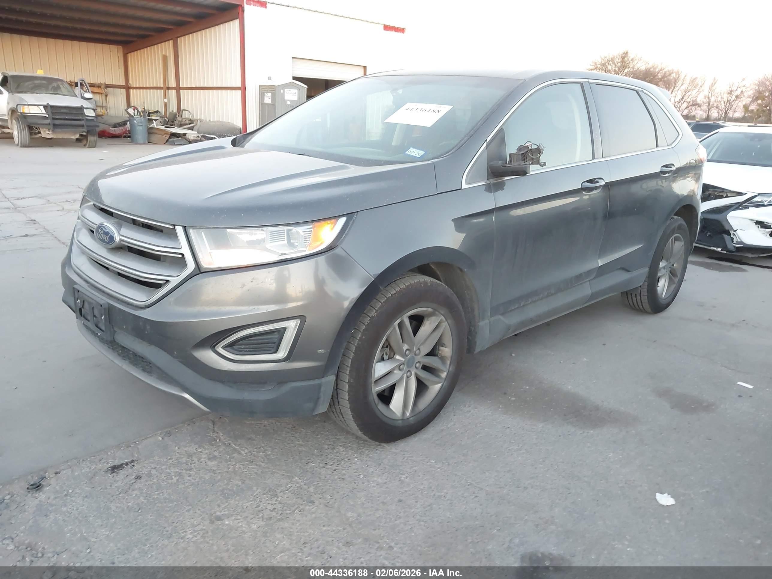 FORD EDGE image 2