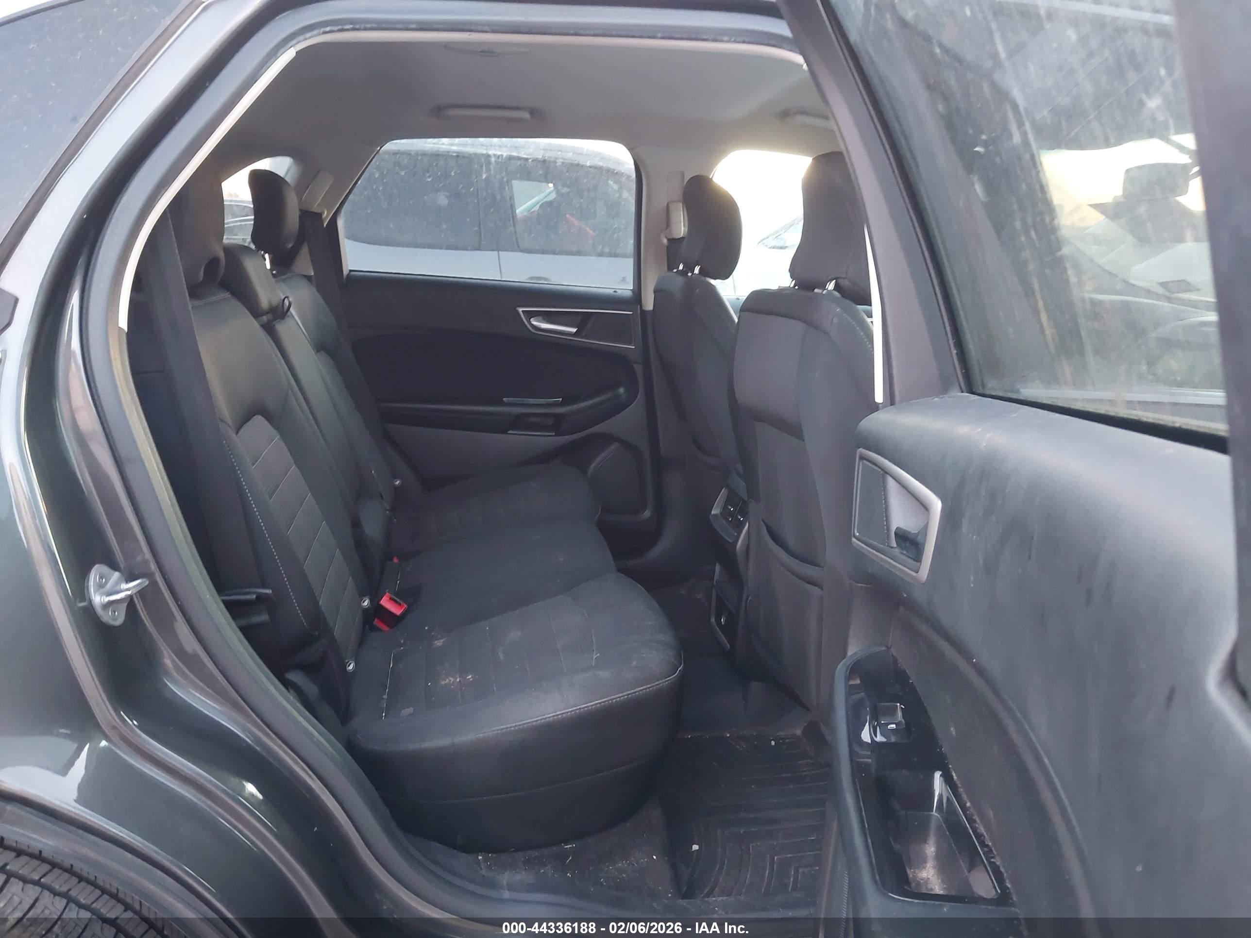 FORD EDGE image 8