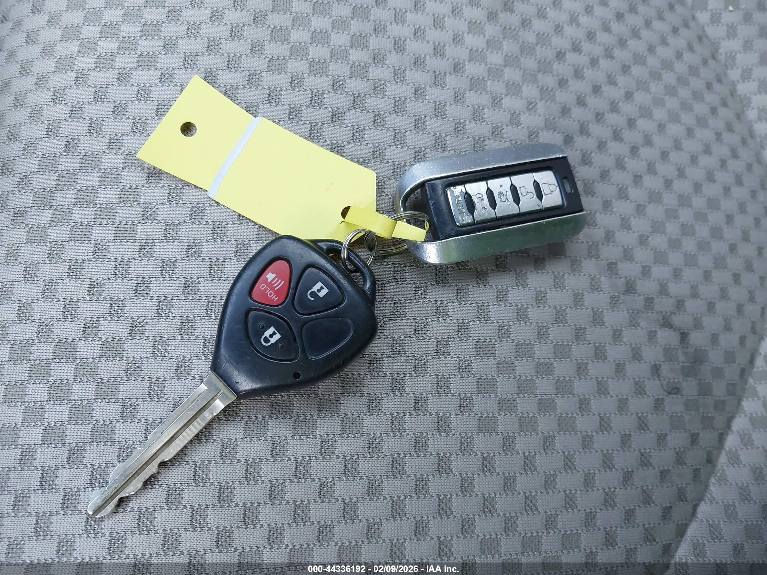 TOYOTA RAV4 image 11