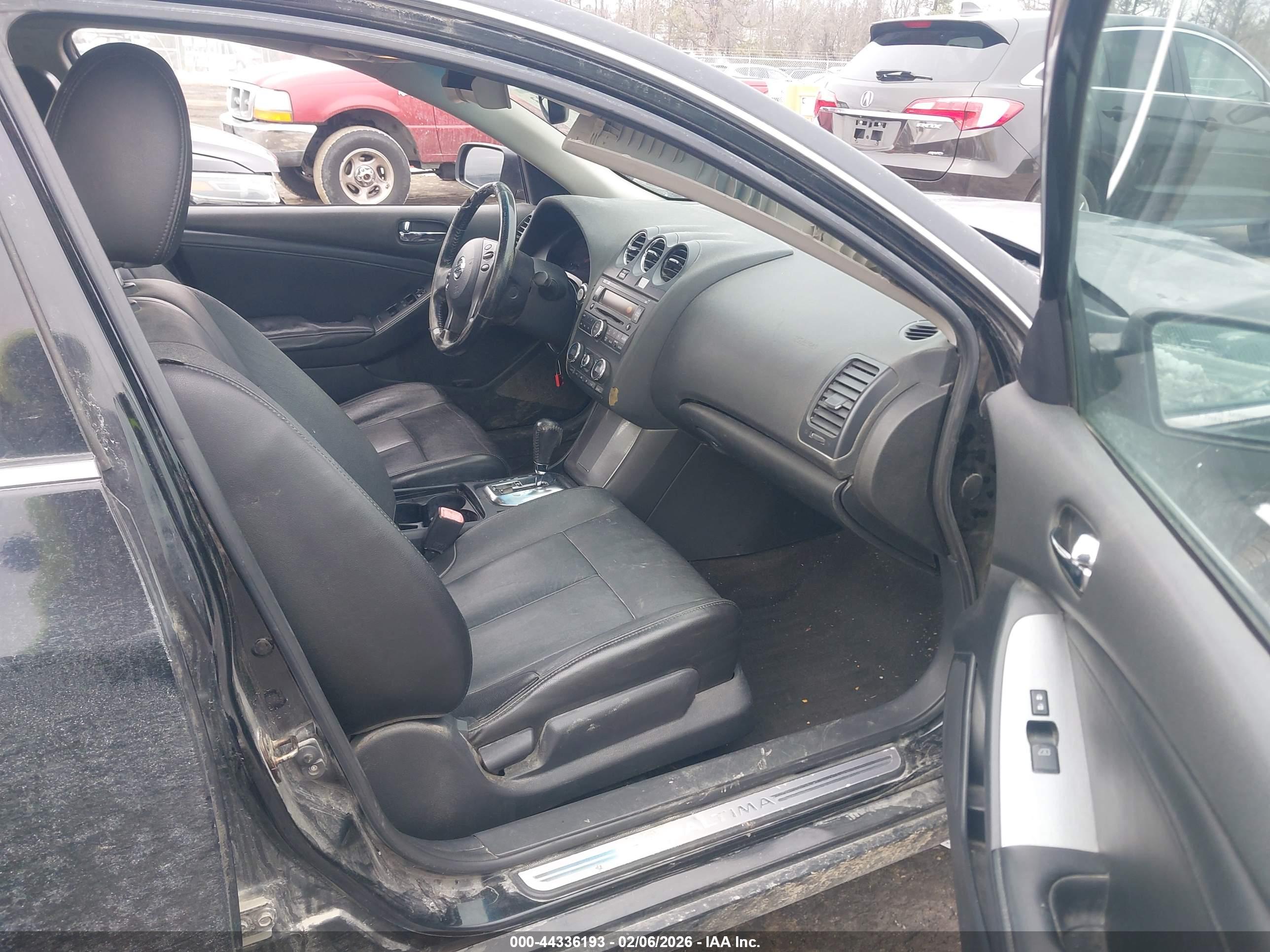 NISSAN ALTIMA image 5