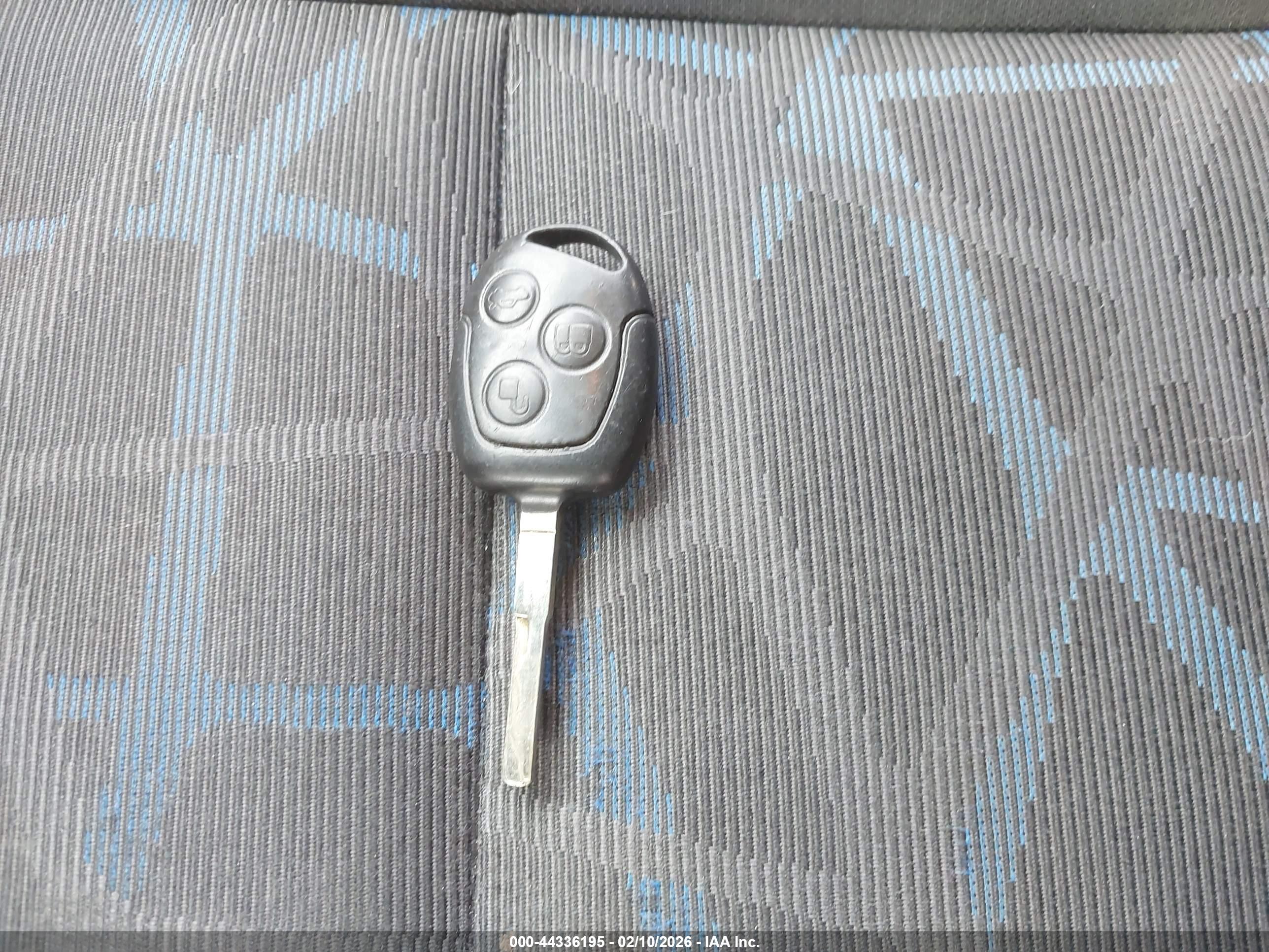 FORD FIESTA image 11