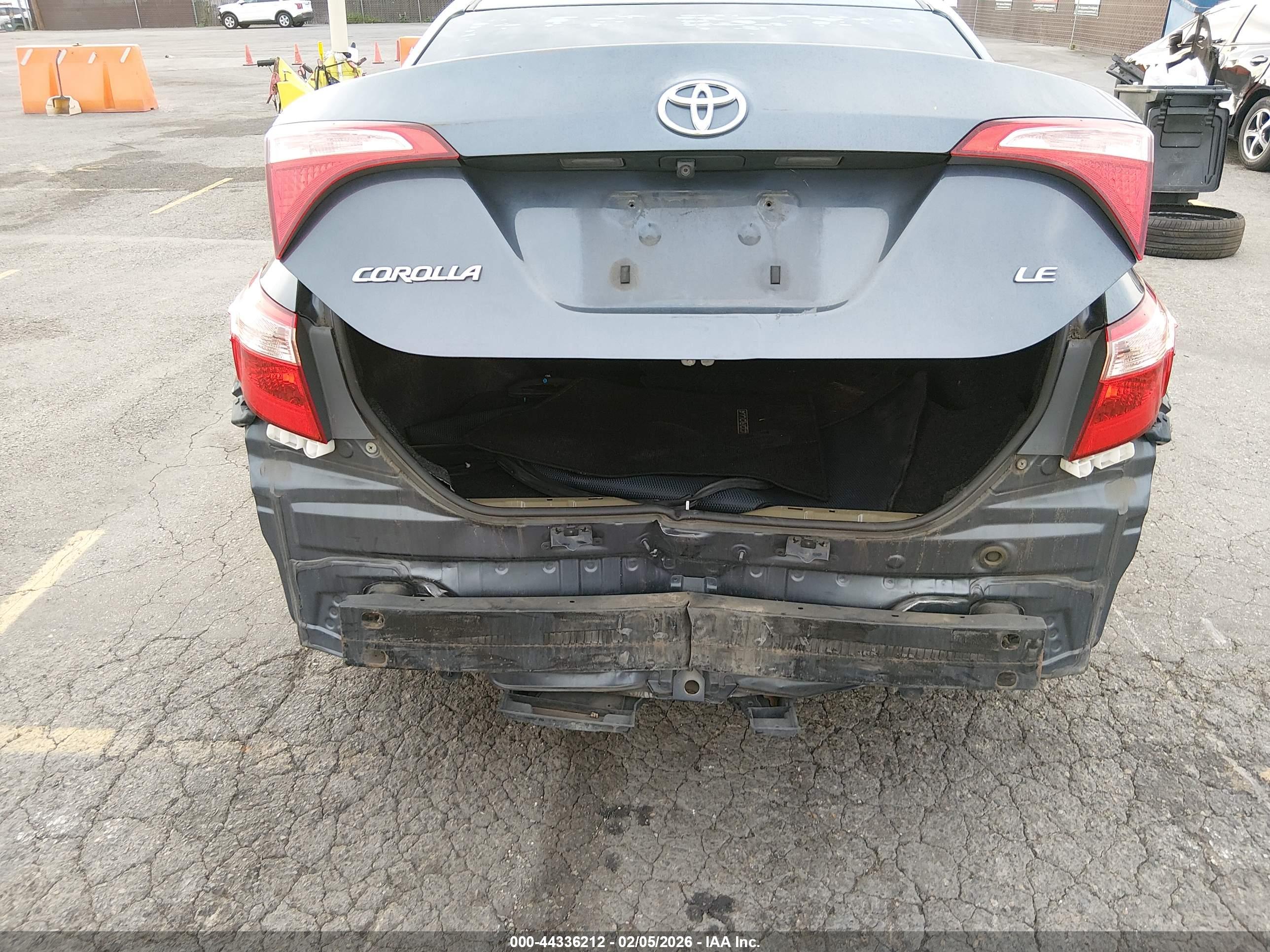 TOYOTA COROLLA image 6