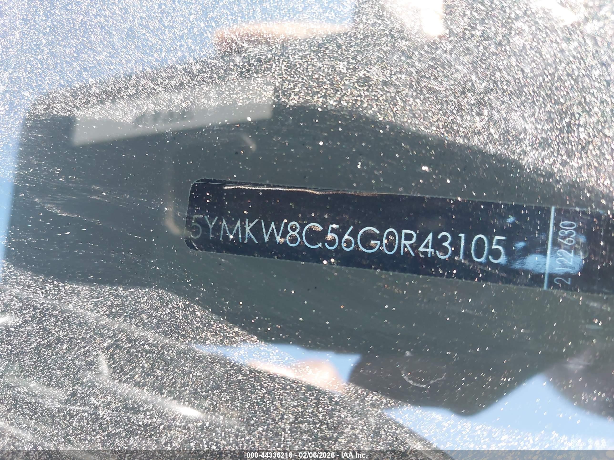 BMW X6 image 9
