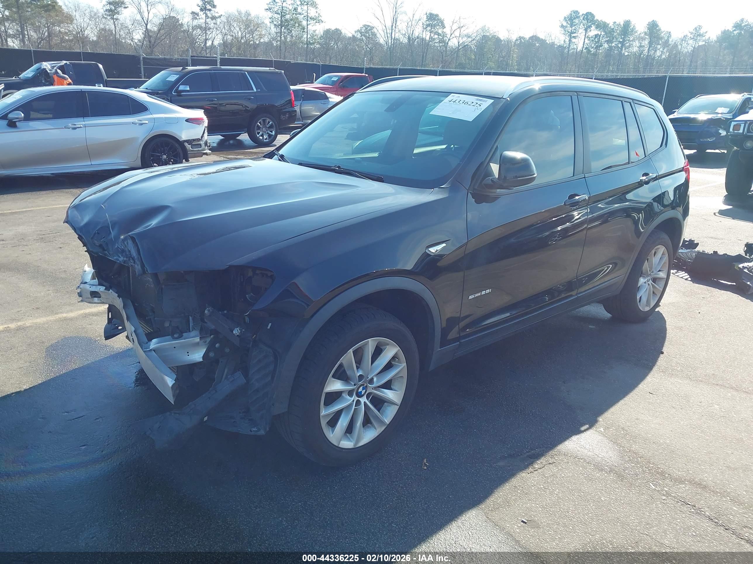 BMW X3 image 2