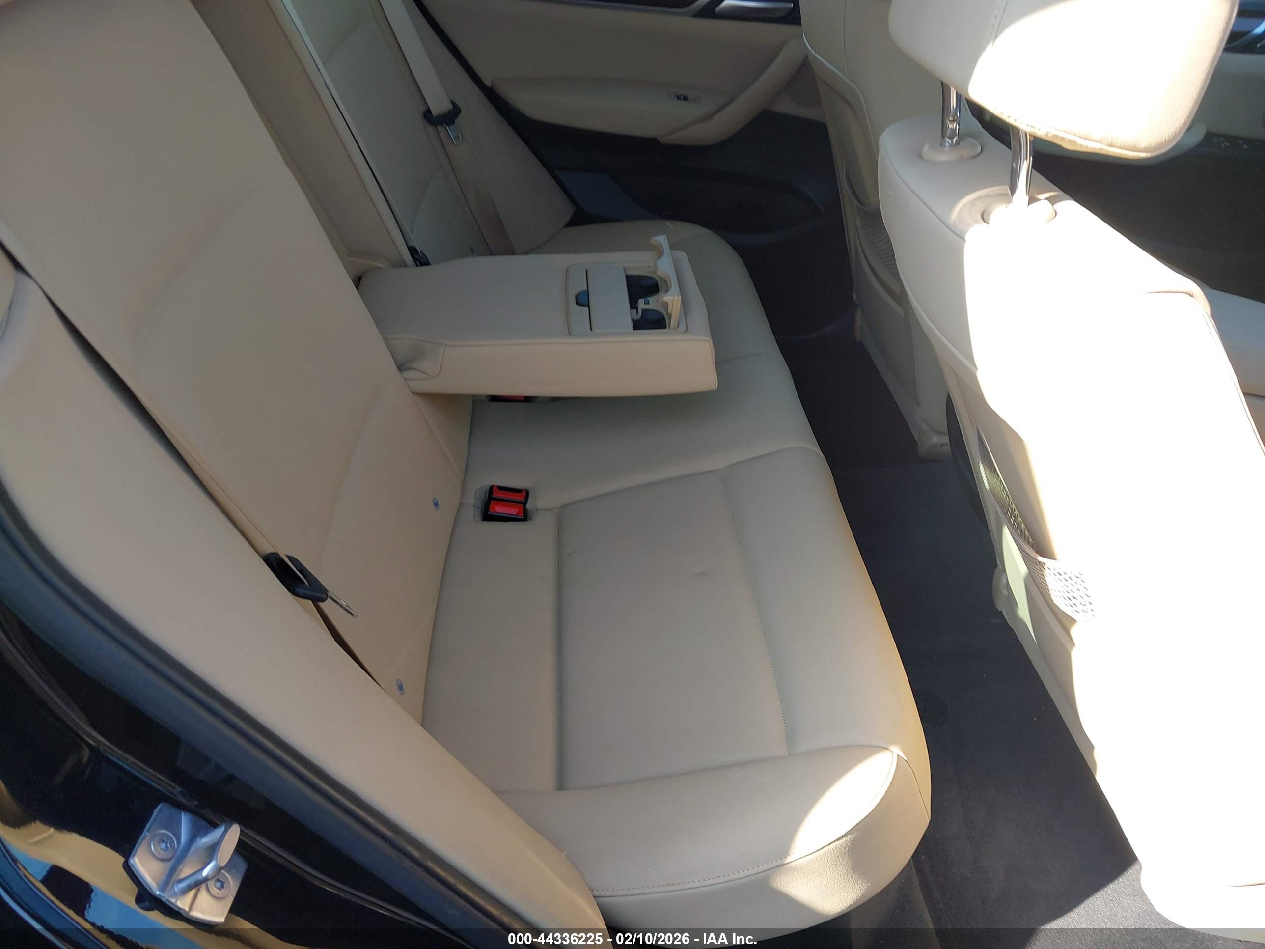 BMW X3 image 8
