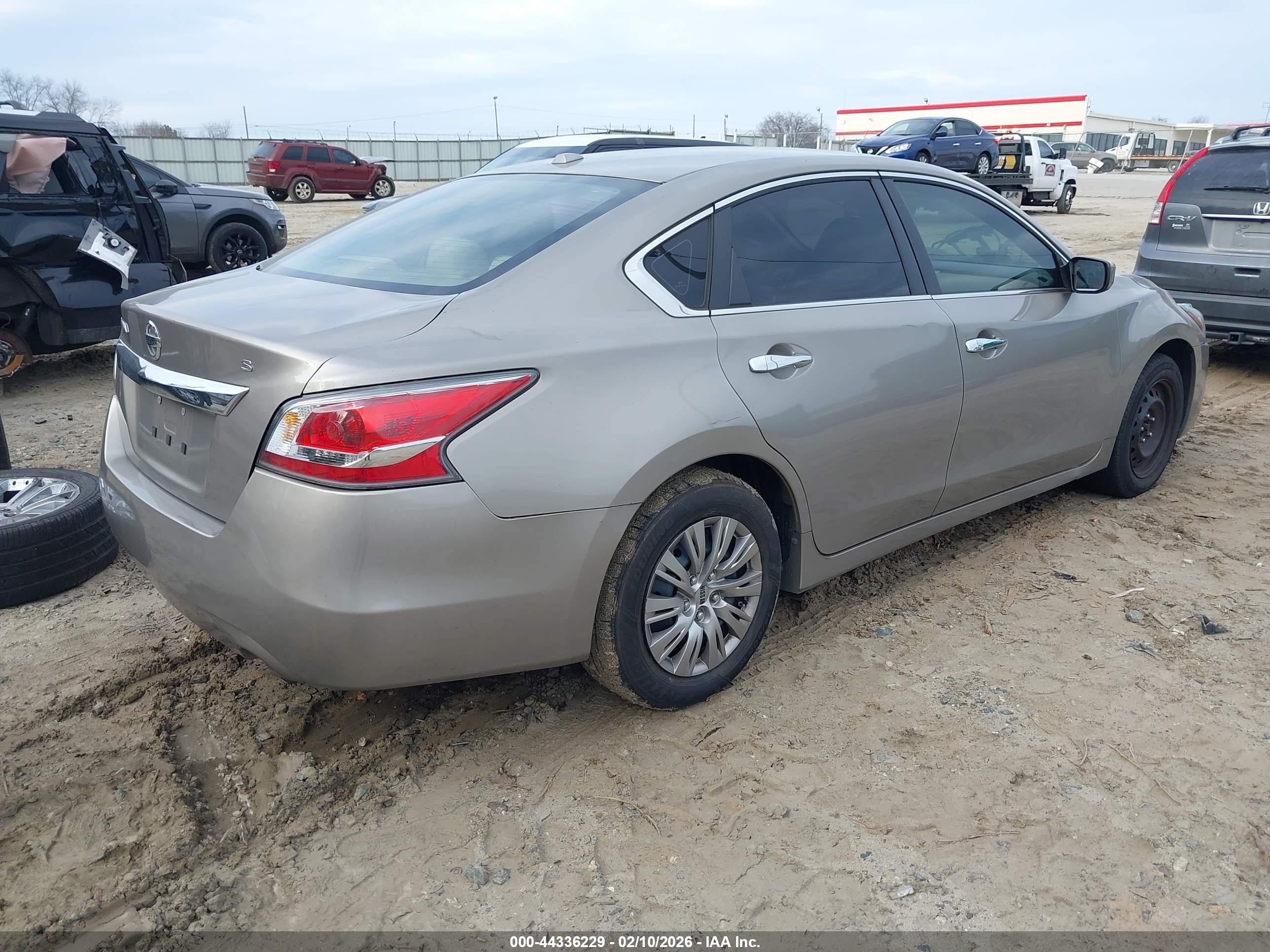 NISSAN ALTIMA image 4