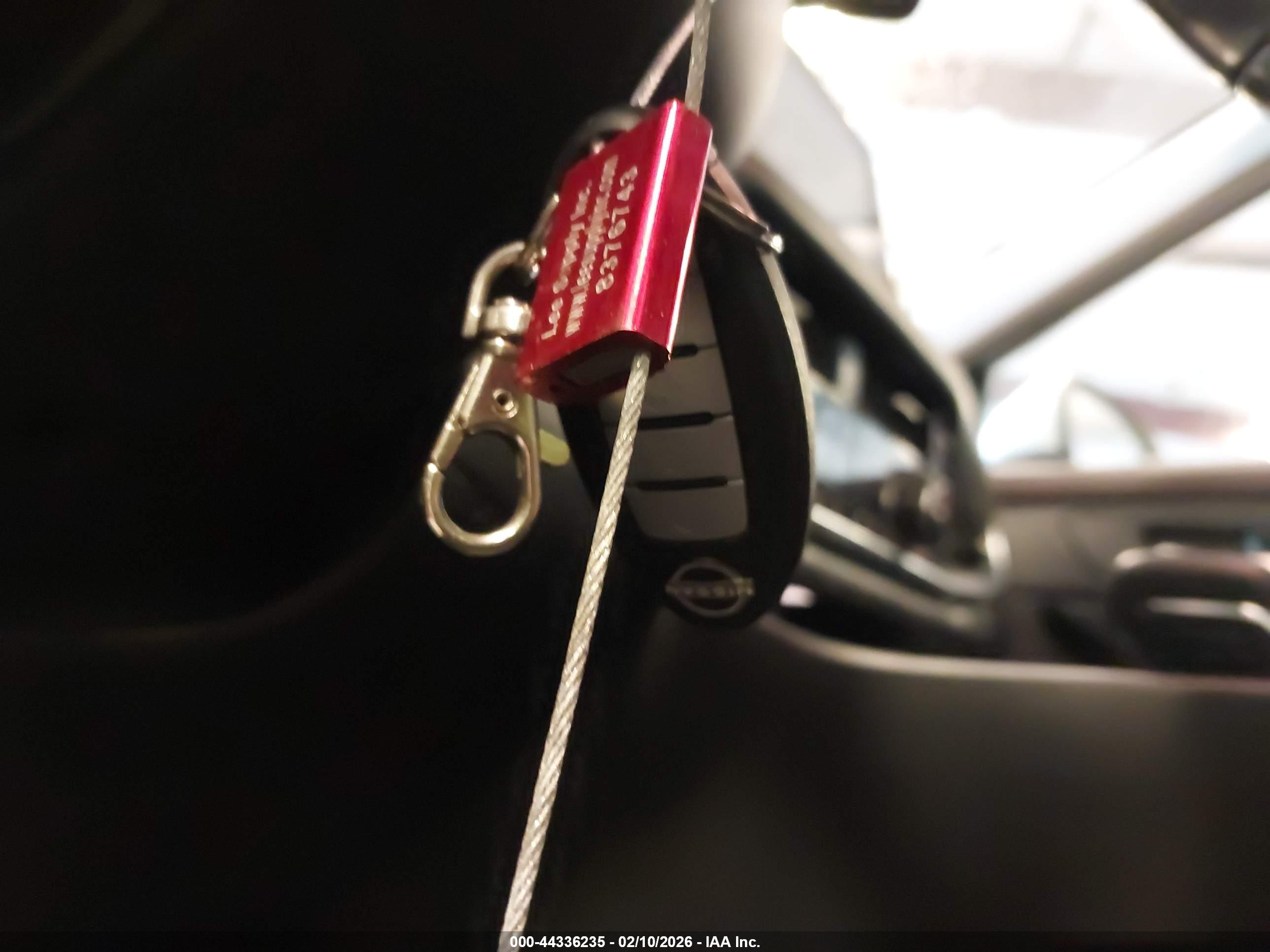 NISSAN ROGUE image 11