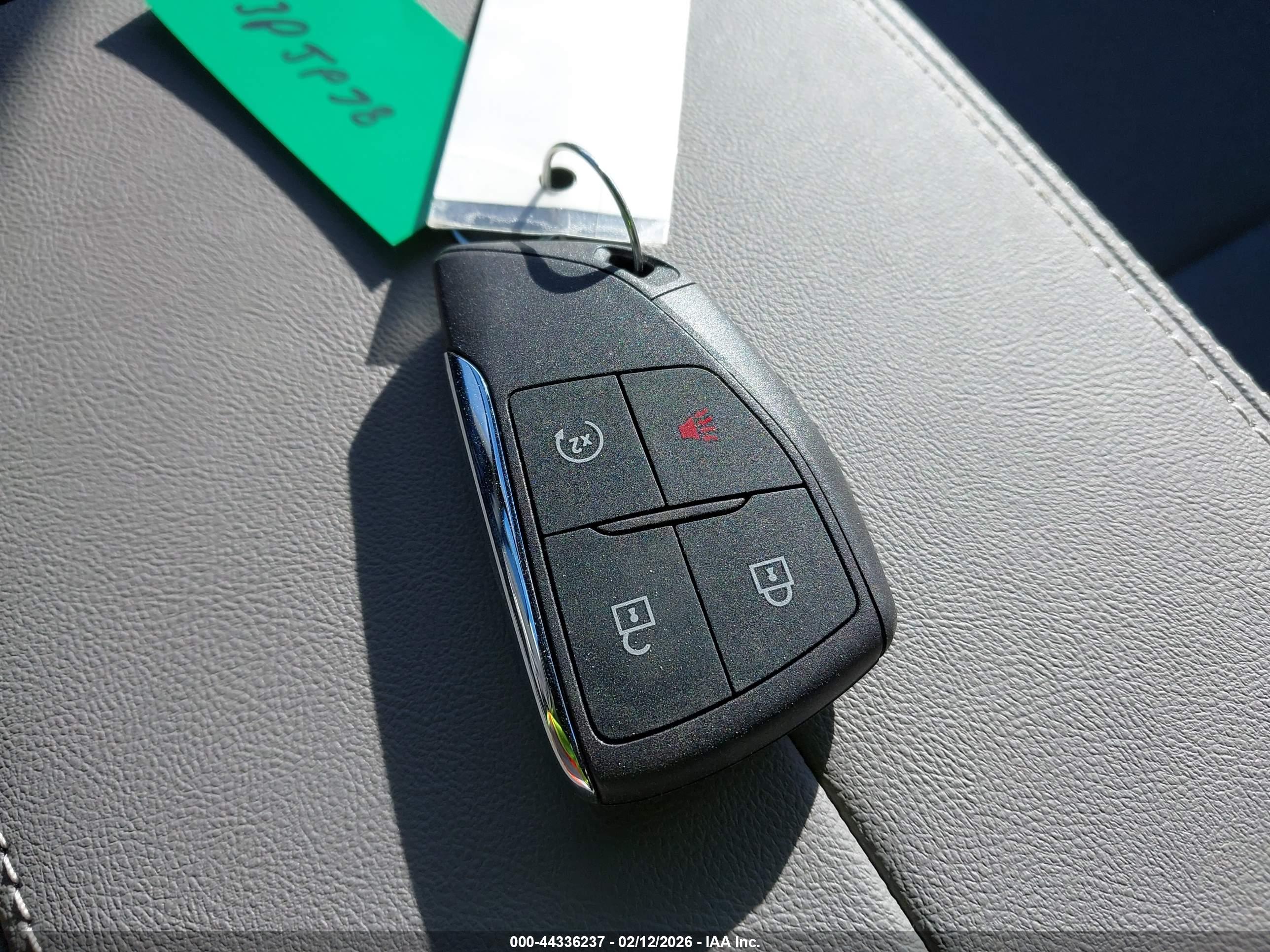 GMC TERRAIN image 11