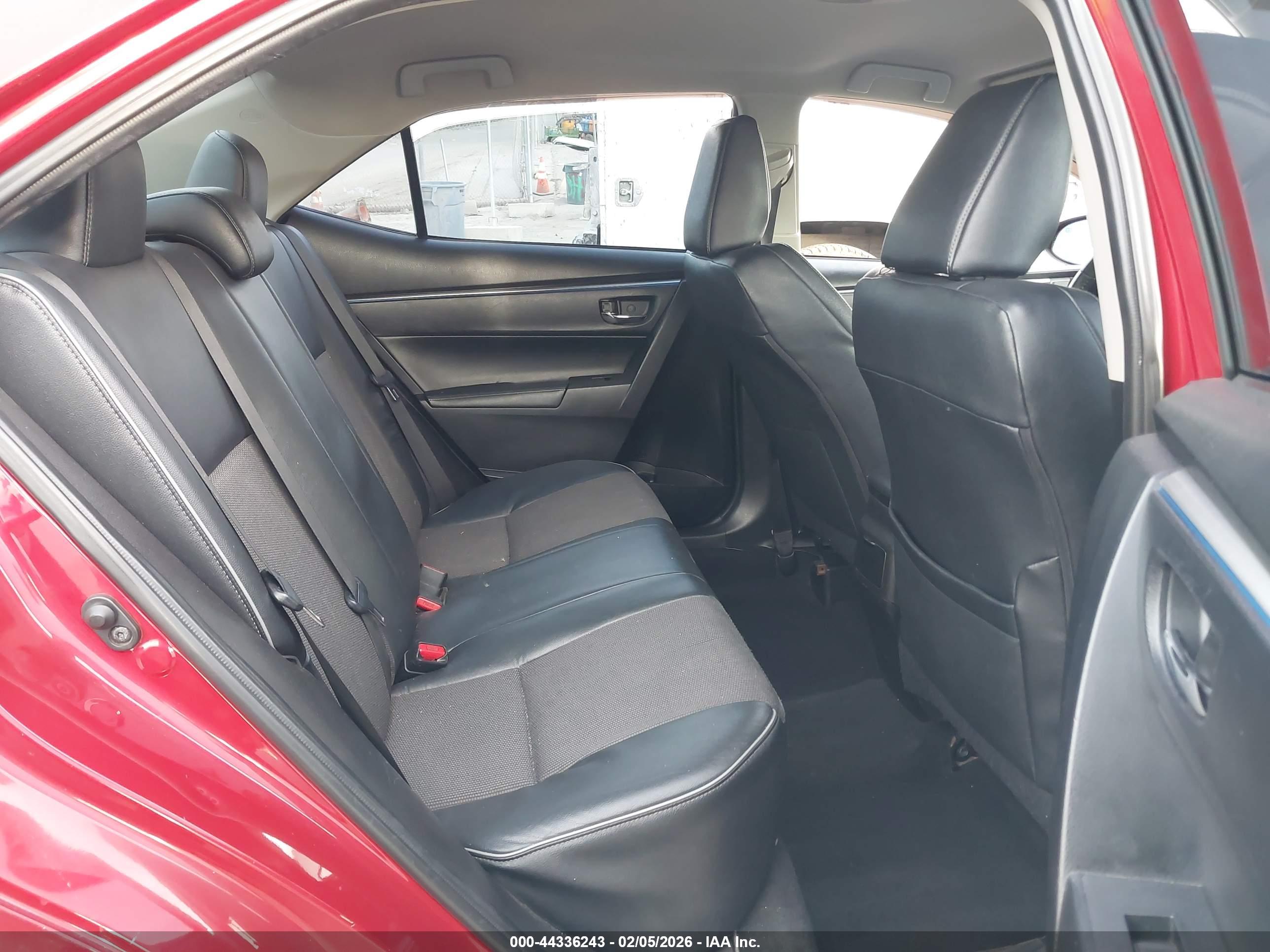 TOYOTA COROLLA image 8