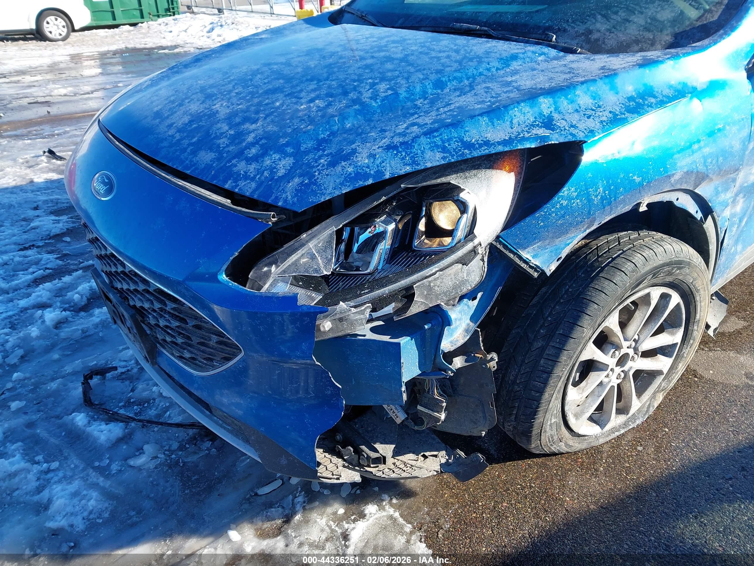 FORD ESCAPE image 6