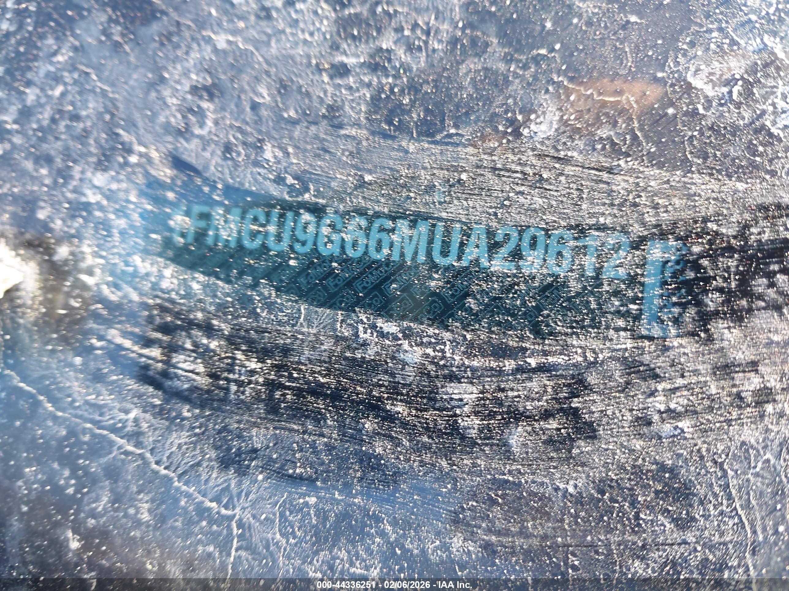 FORD ESCAPE image 9