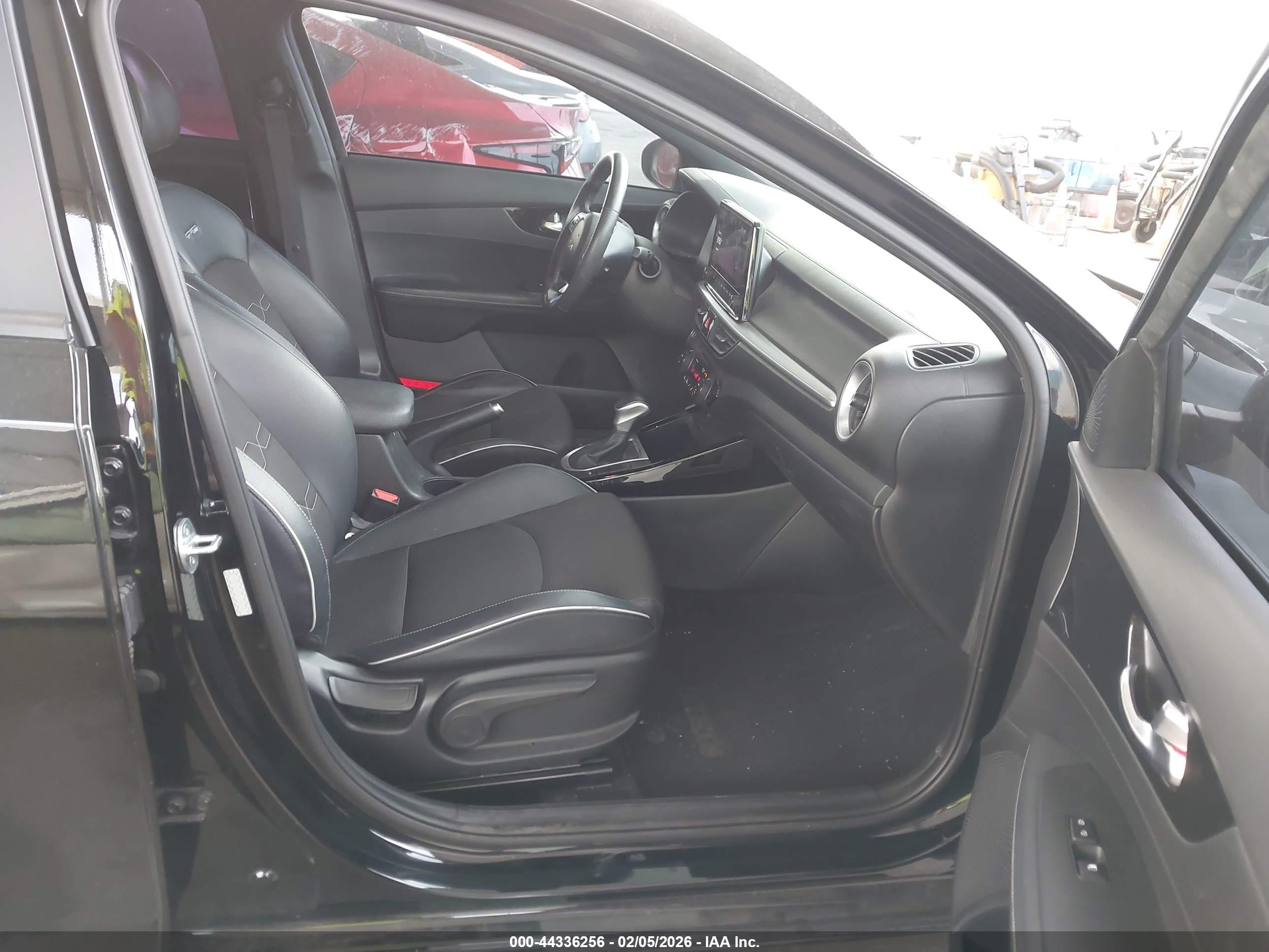 KIA FORTE image 5