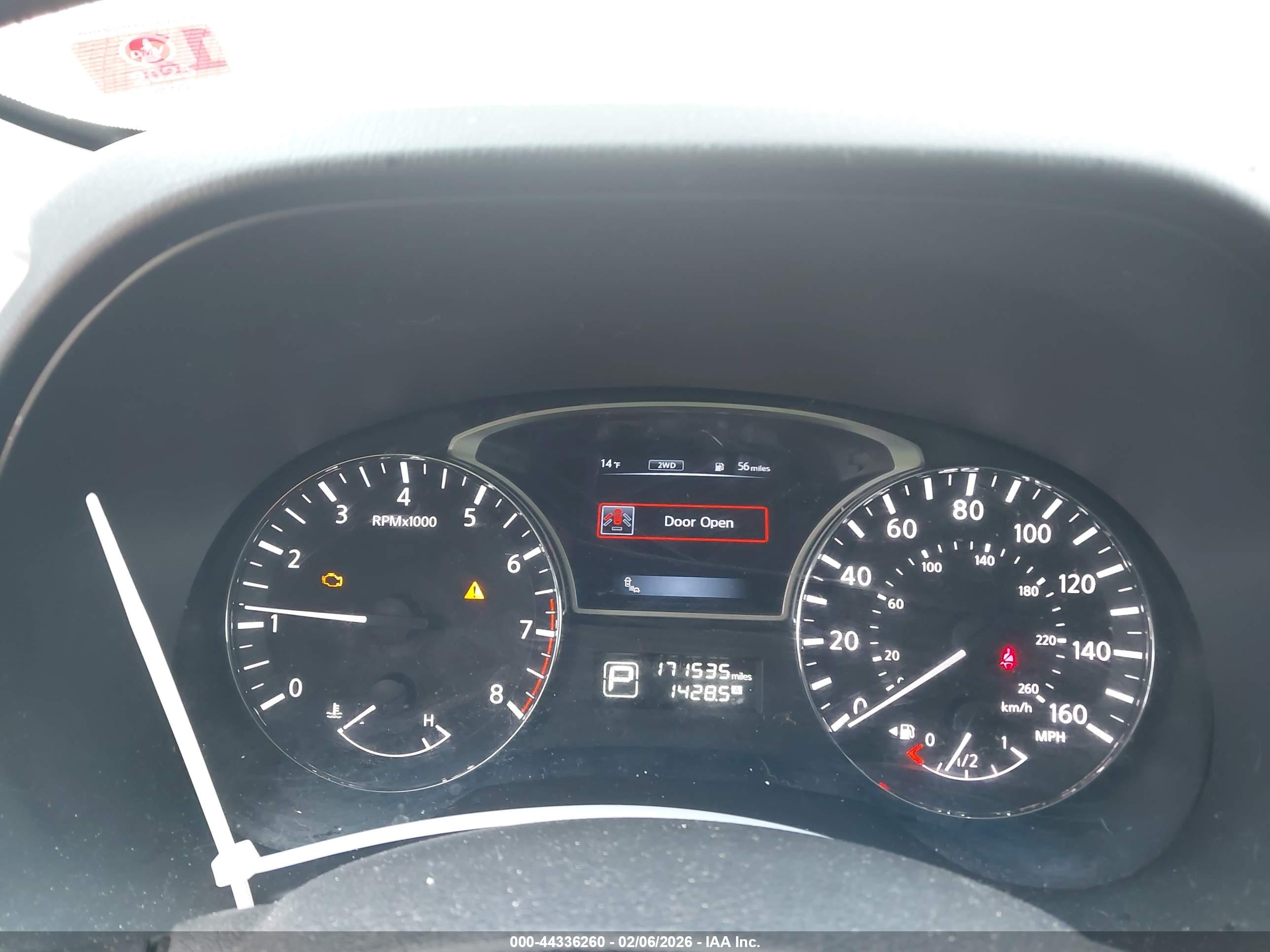 NISSAN PATHFINDER image 7