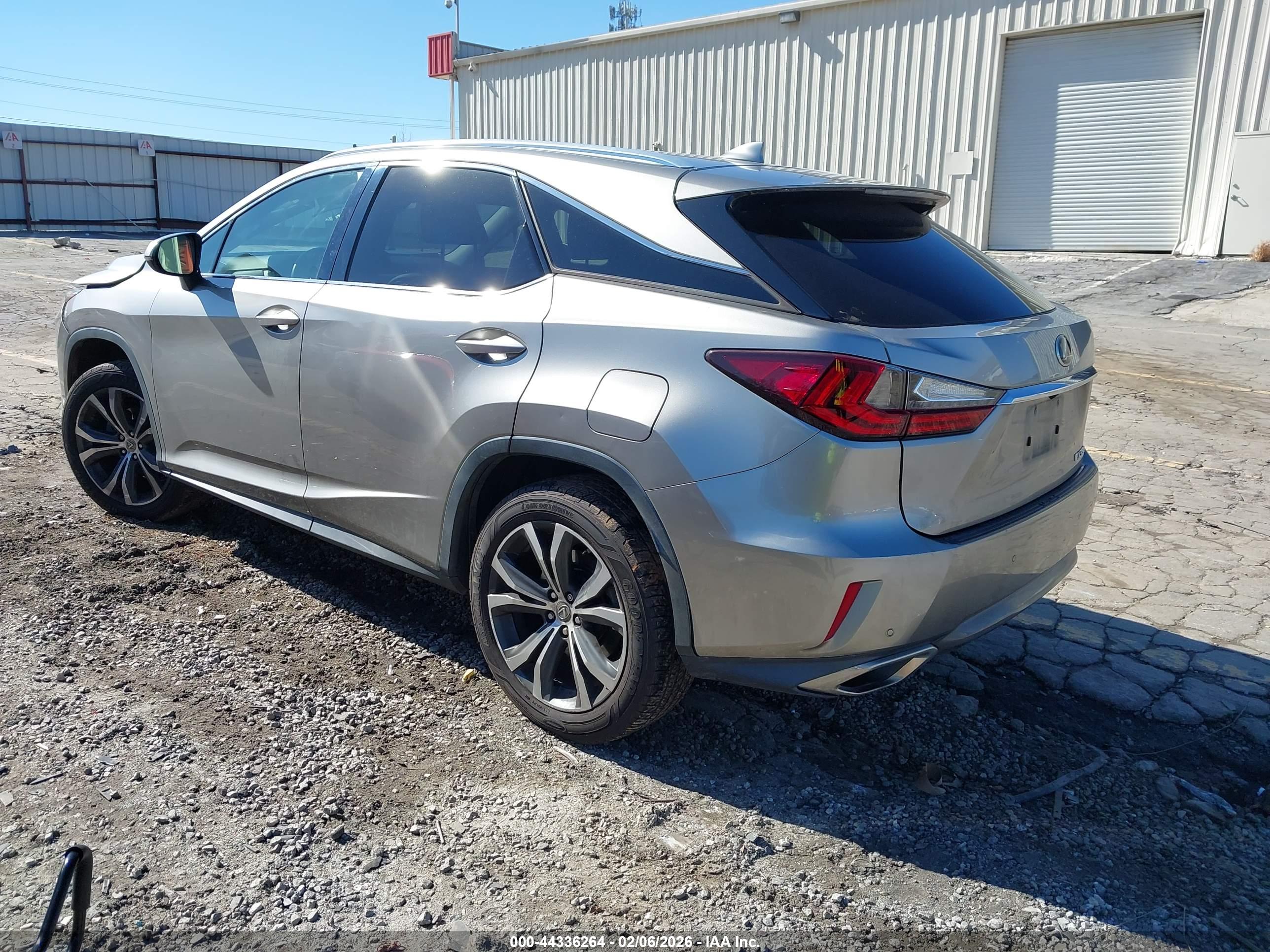 LEXUS RX image 3