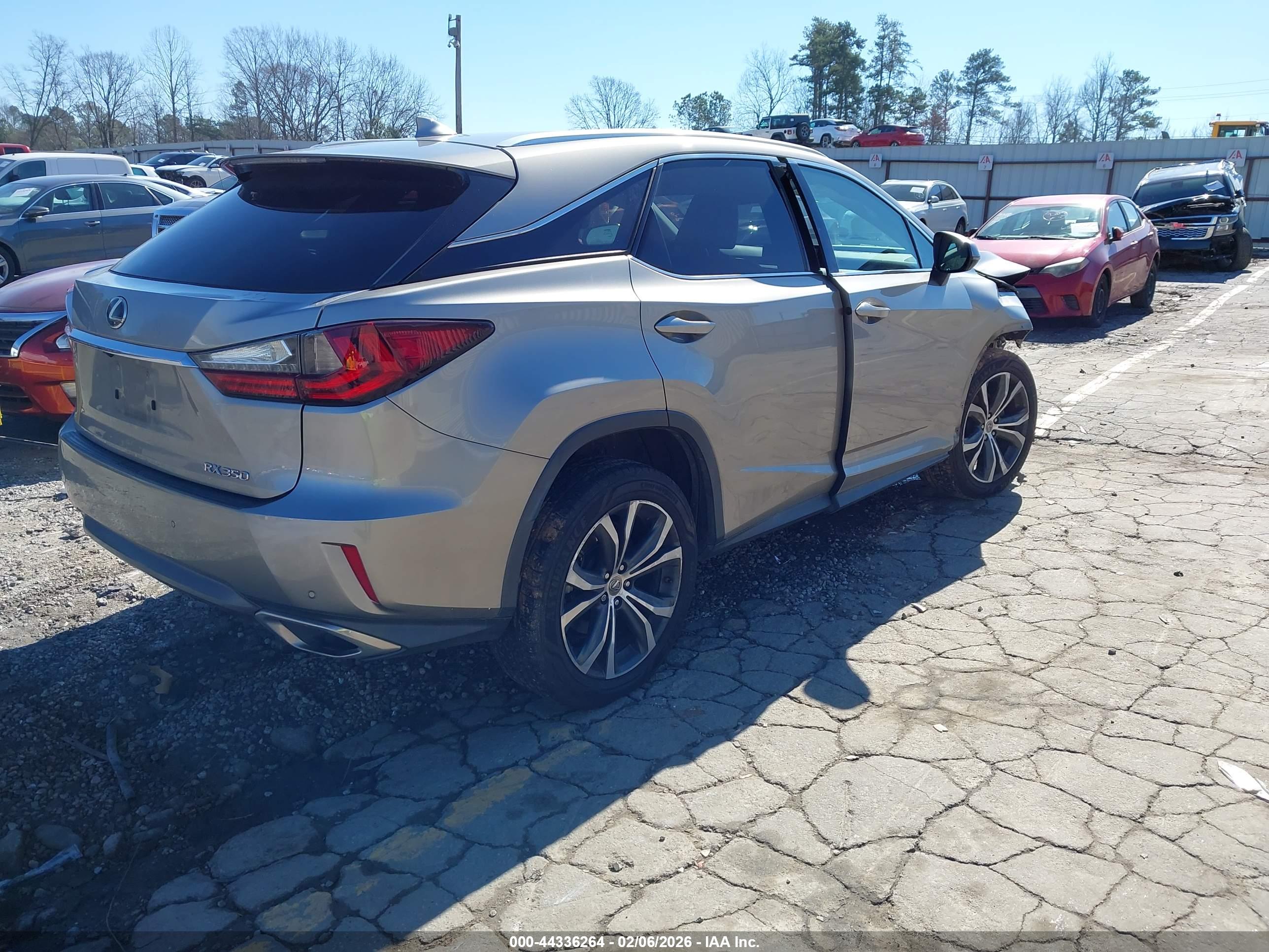 LEXUS RX image 4