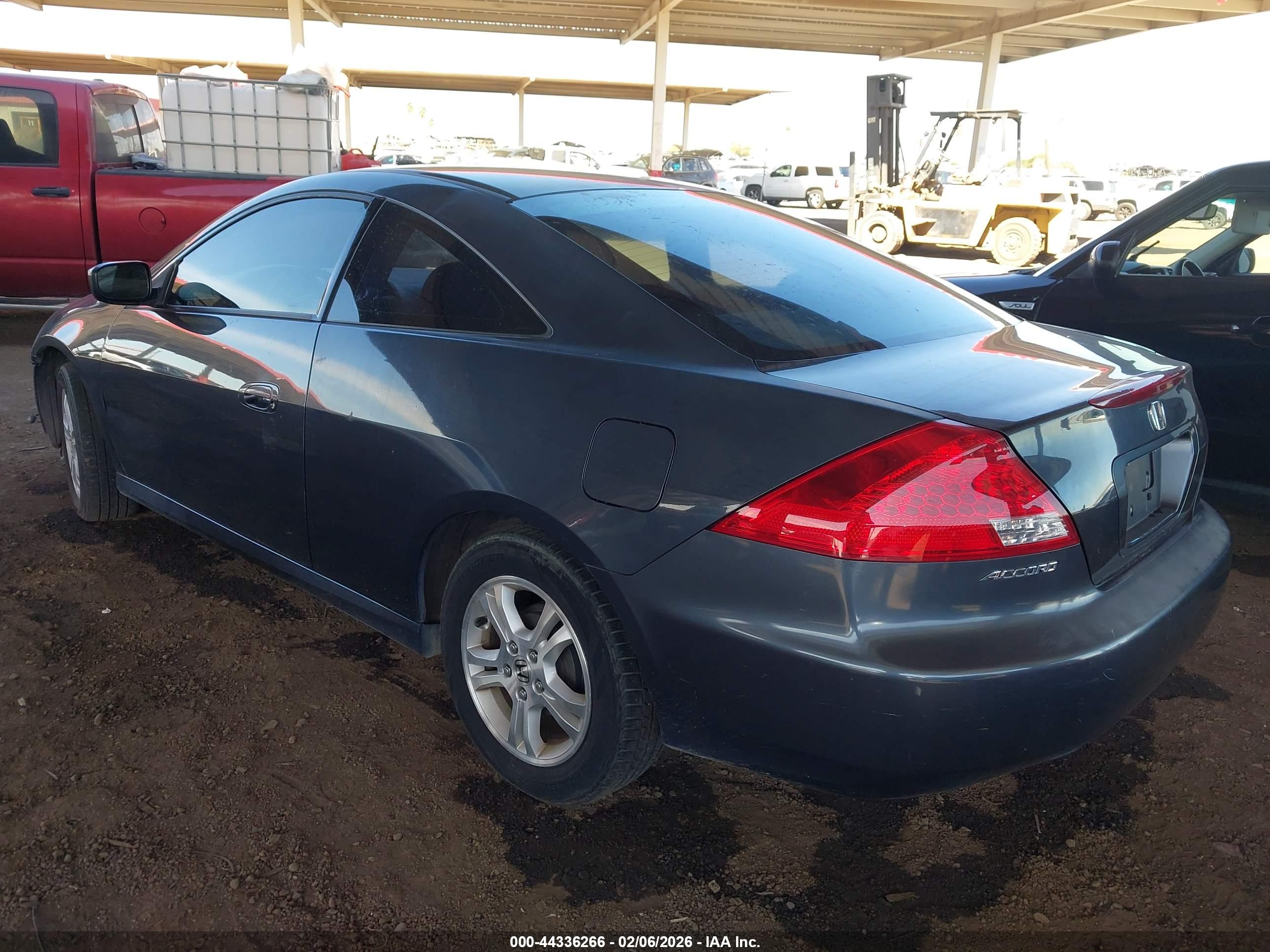 HONDA ACCORD image 3