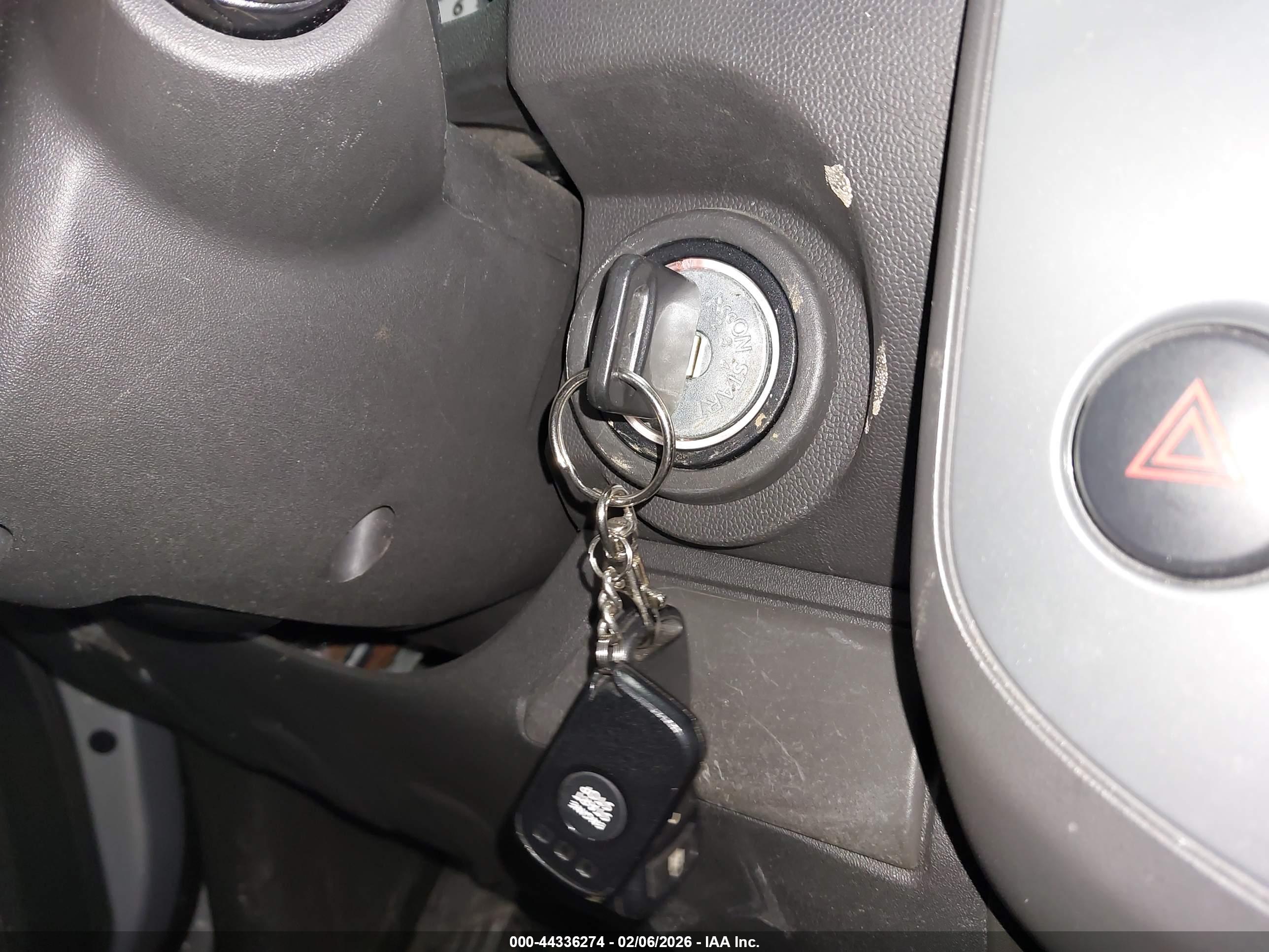 NISSAN FRONTIER image 11