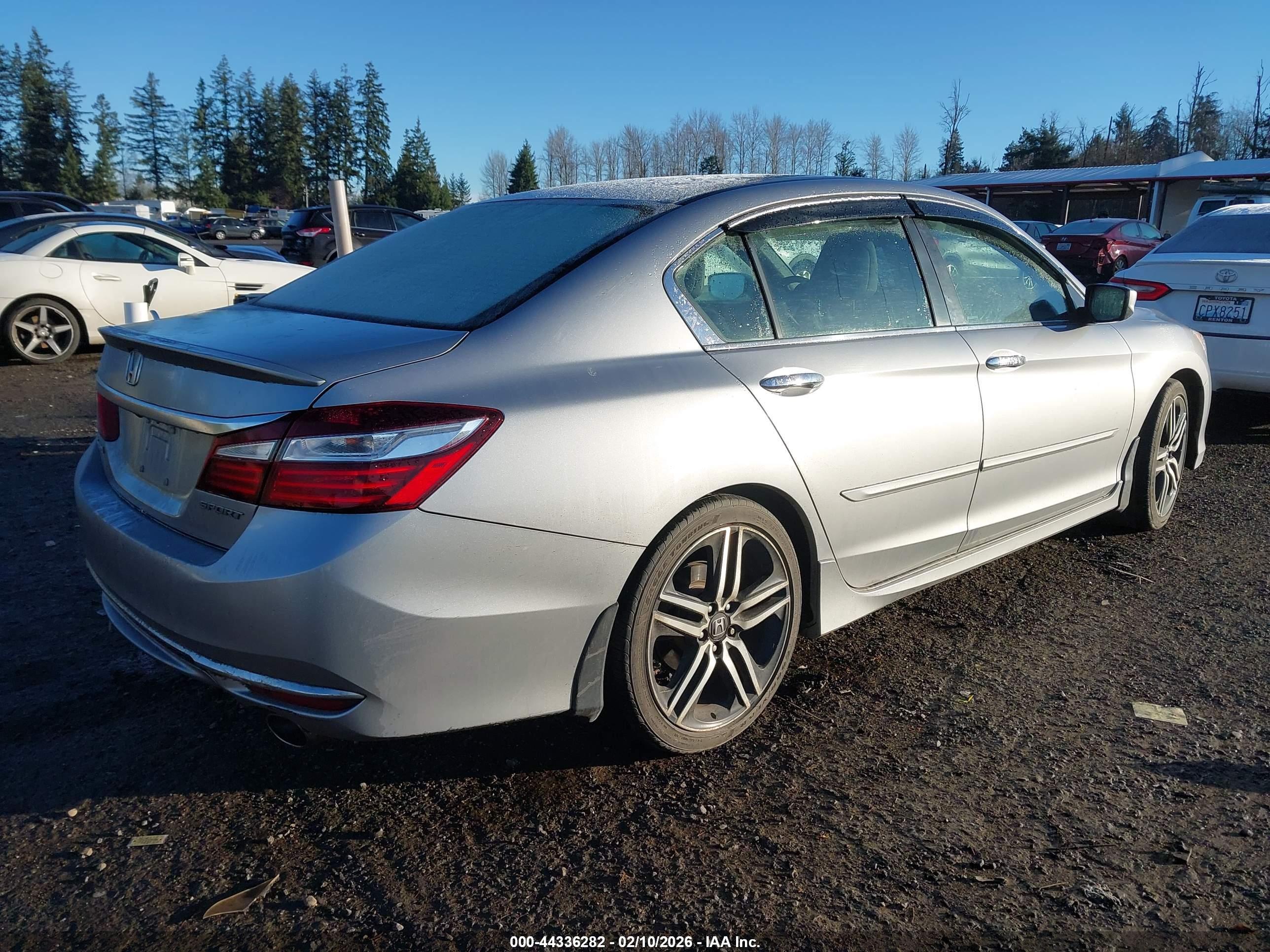 HONDA ACCORD image 4