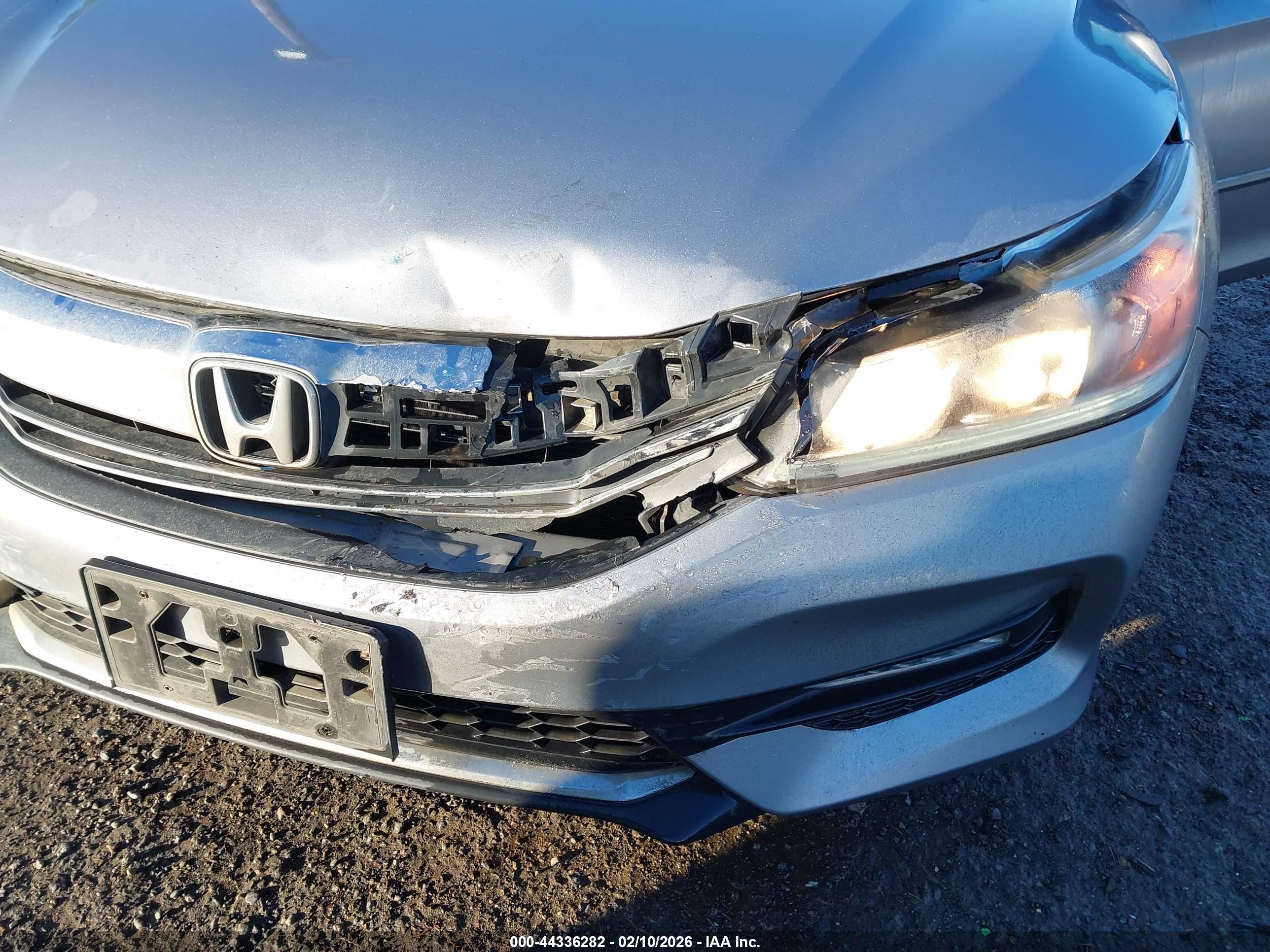 HONDA ACCORD image 6