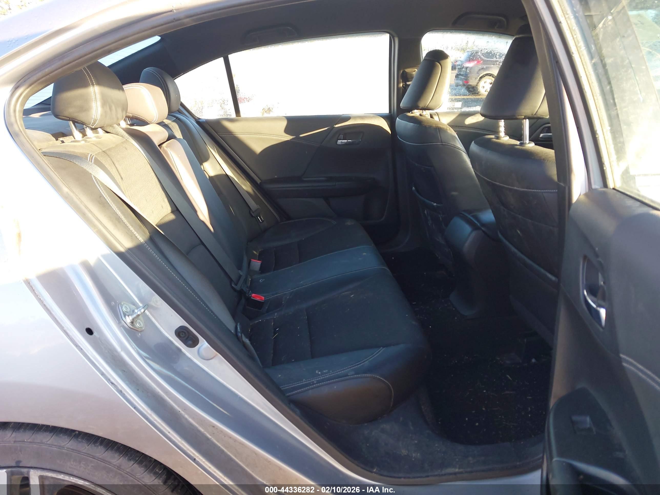 HONDA ACCORD image 8
