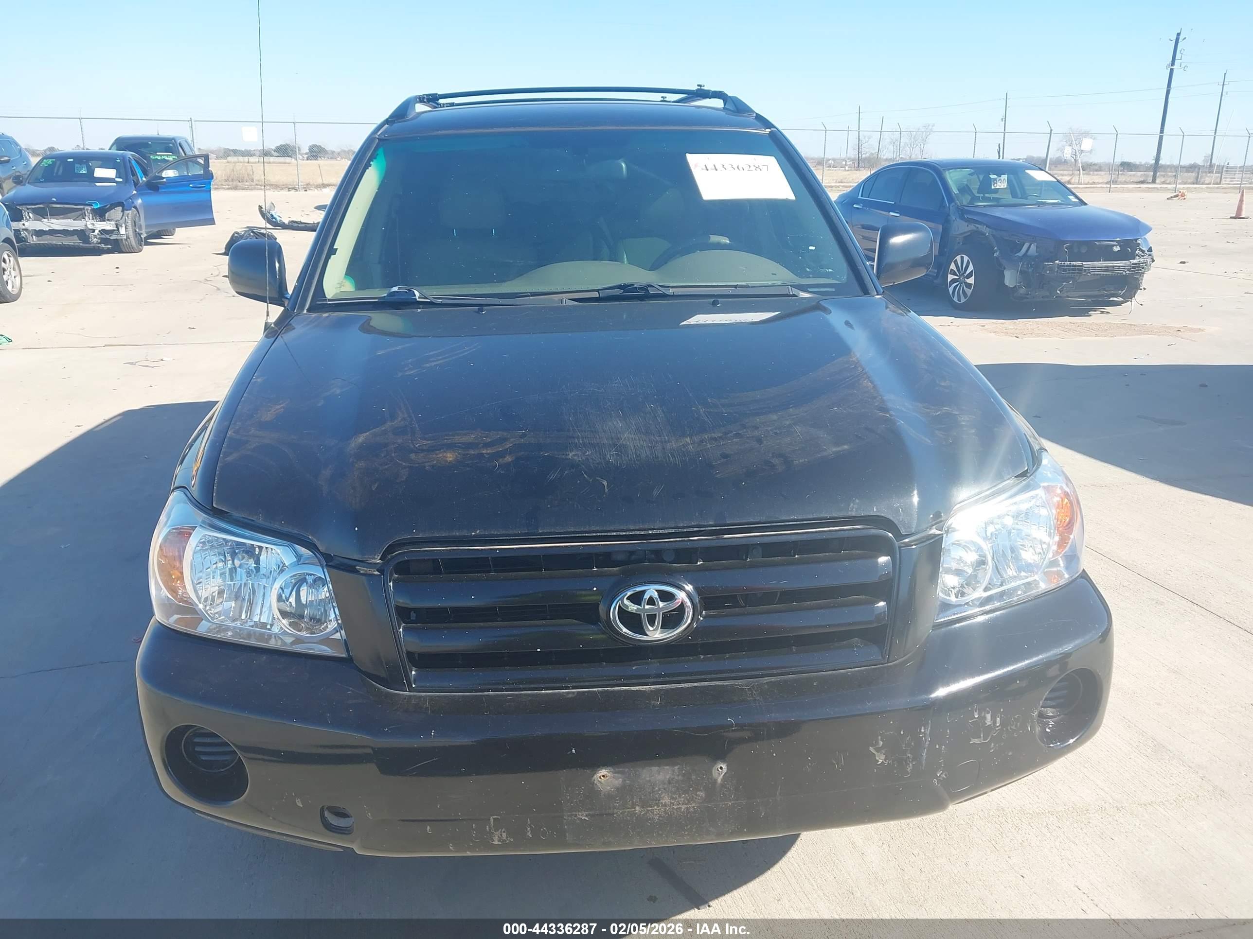 TOYOTA HIGHLANDER image 6