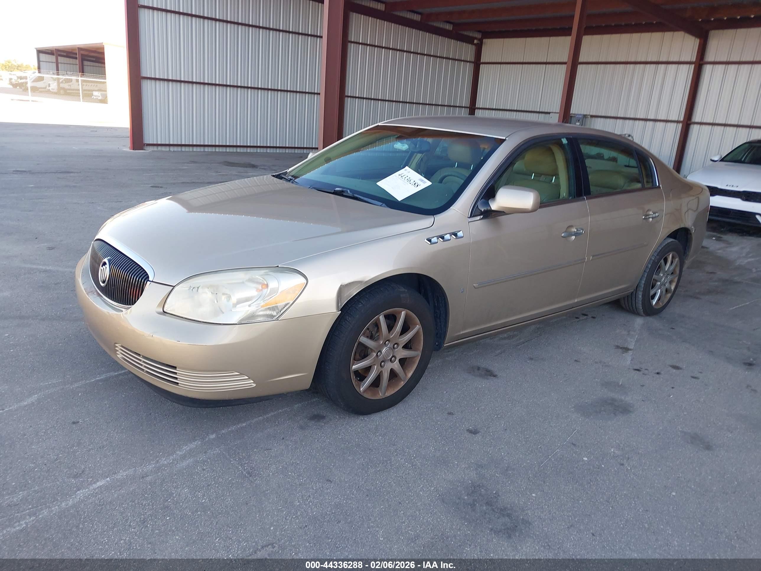 BUICK LUCERNE image 2