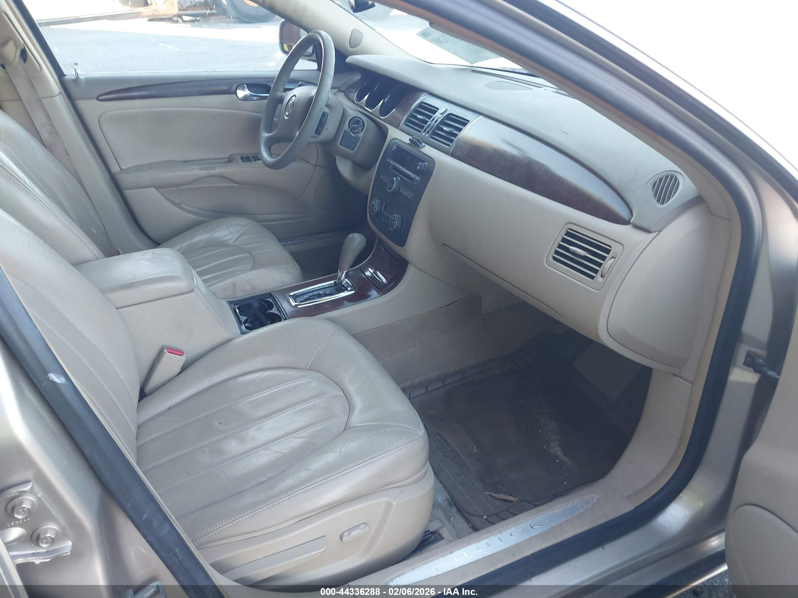 BUICK LUCERNE image 5