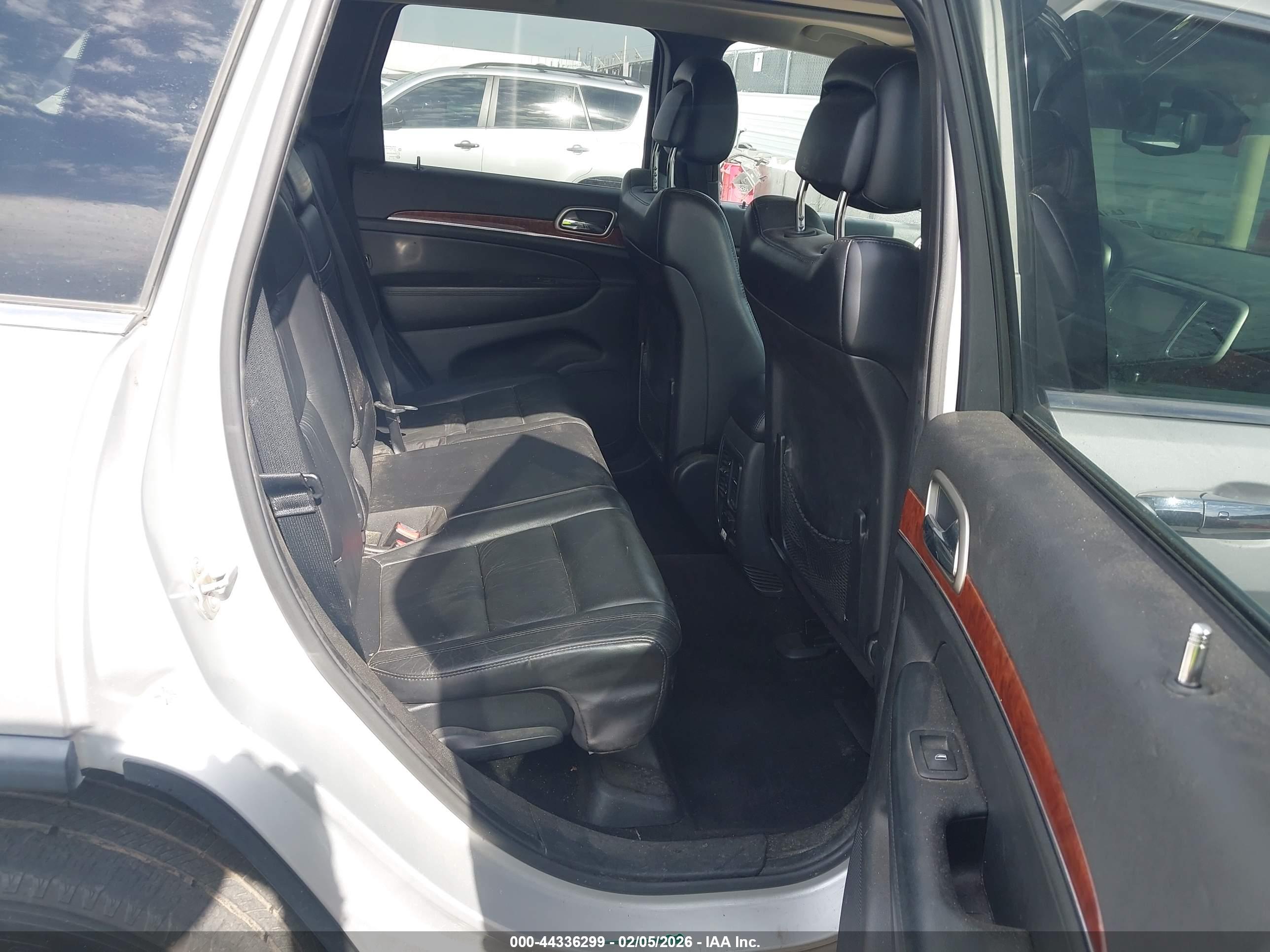 JEEP GRAND image 8