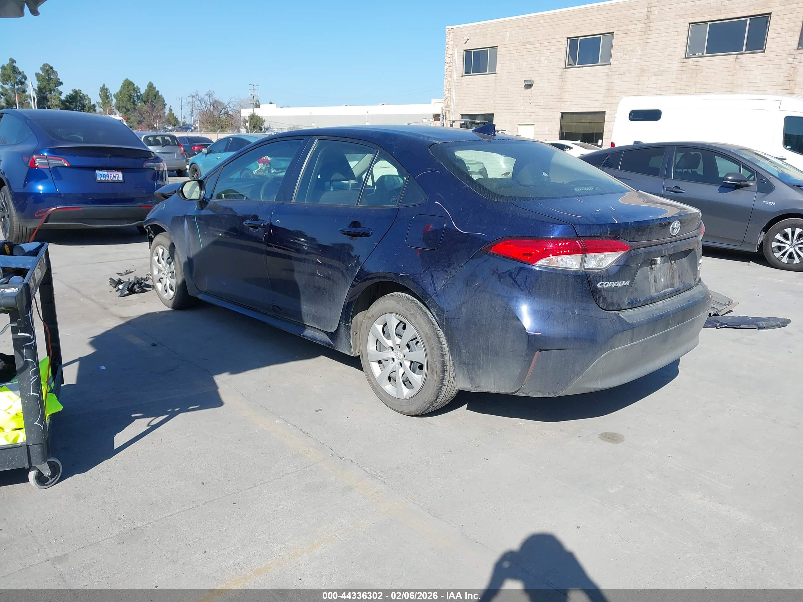 TOYOTA COROLLA image 3