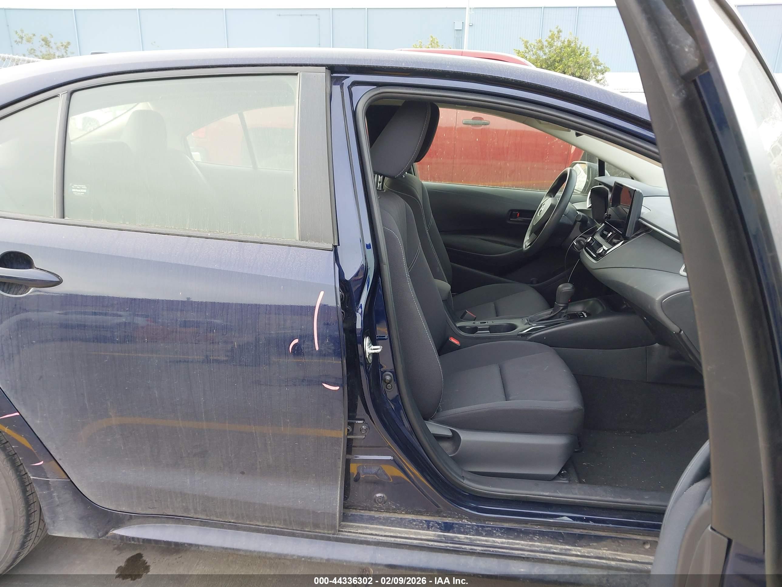 TOYOTA COROLLA image 5